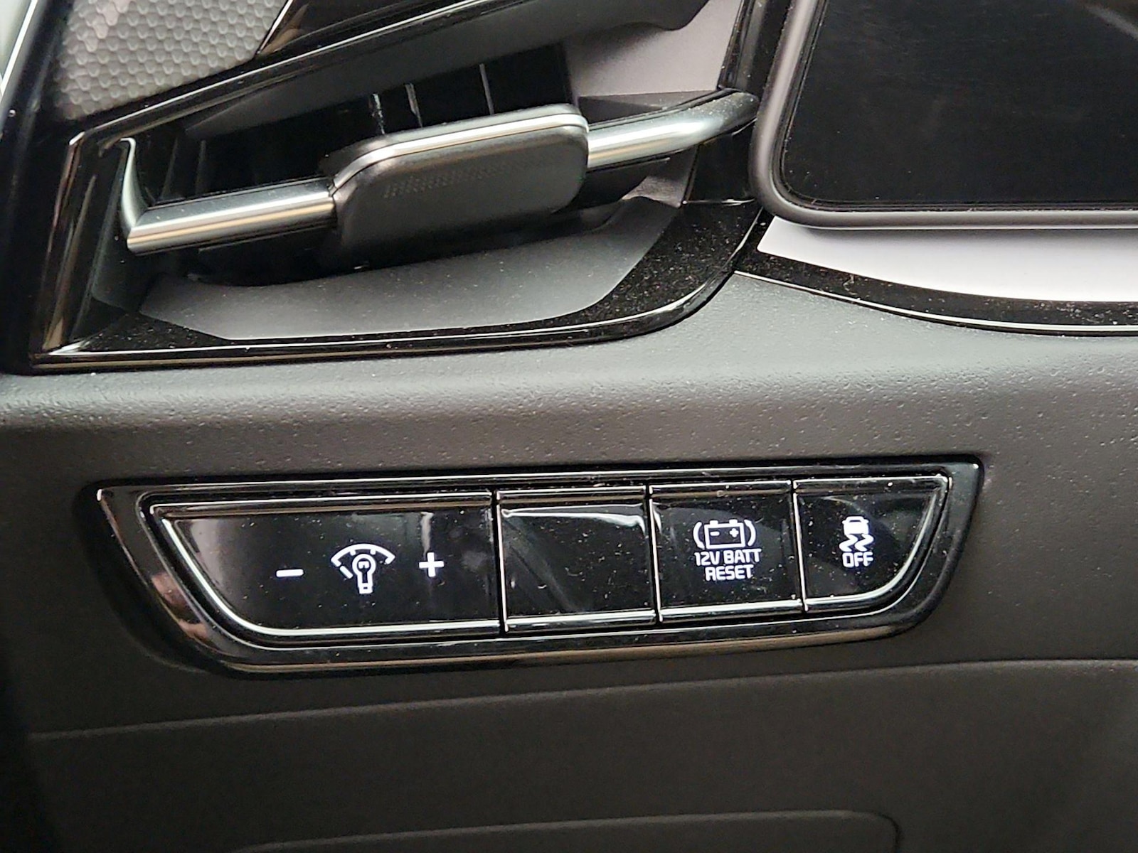 2025 Kia Niro 14