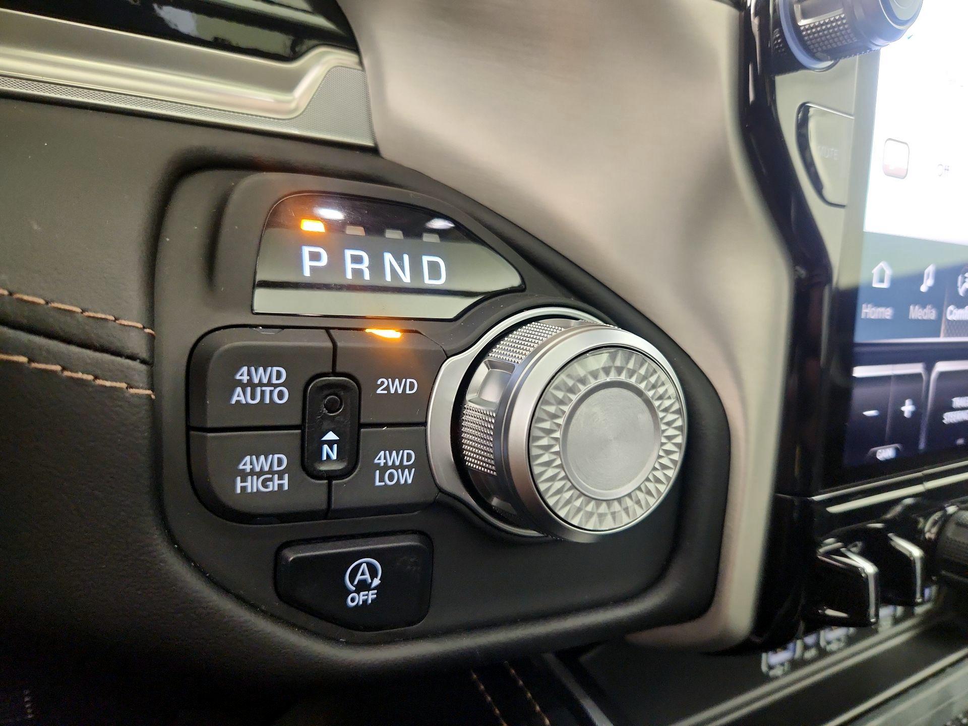 Thumbnail: 2026 RAM 1500 - 18