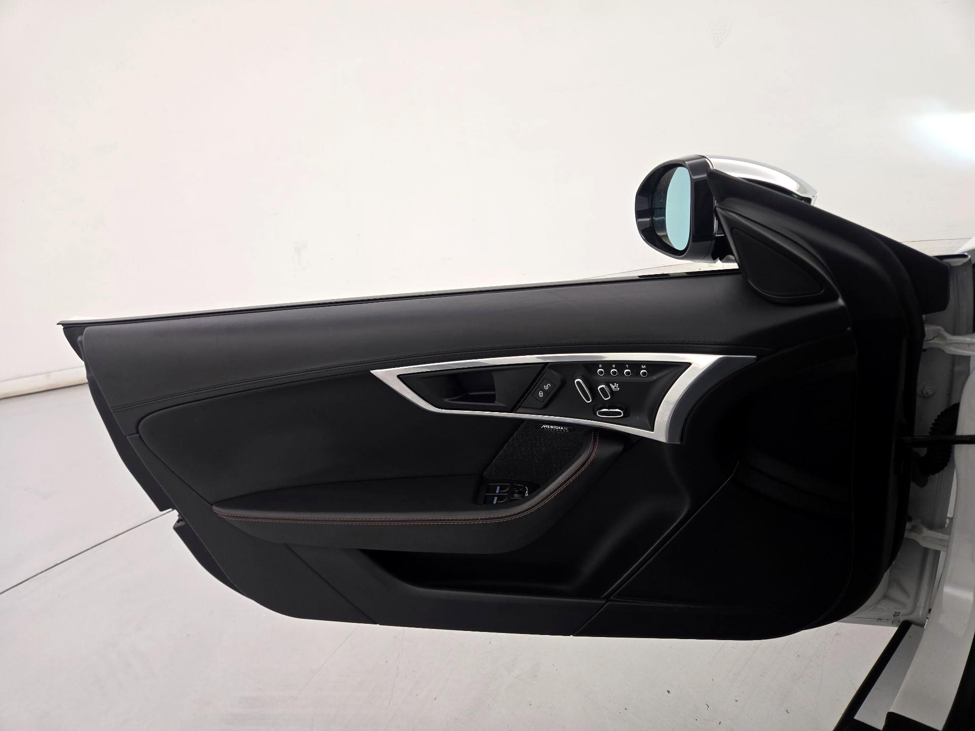 Thumbnail: 2019 Jaguar F-Type - 12