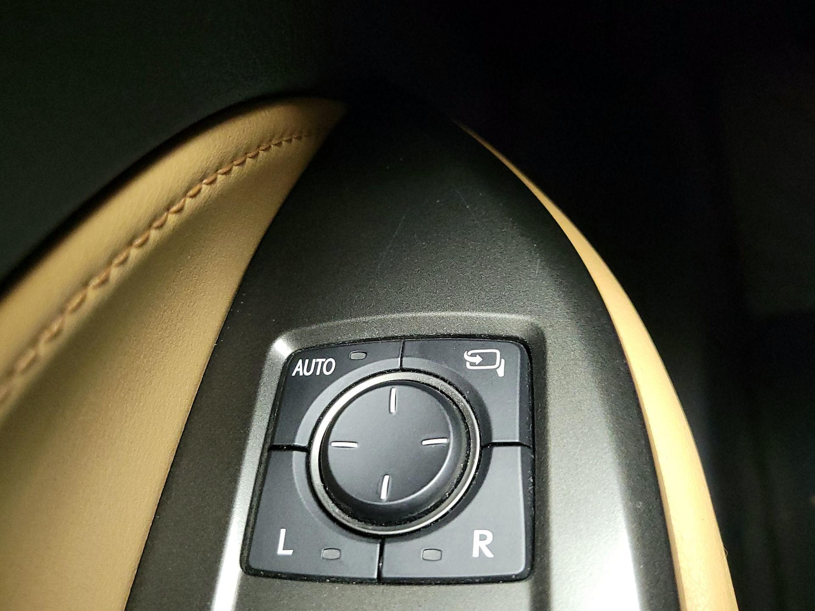 2024 Lexus NX 250 - Photo 14