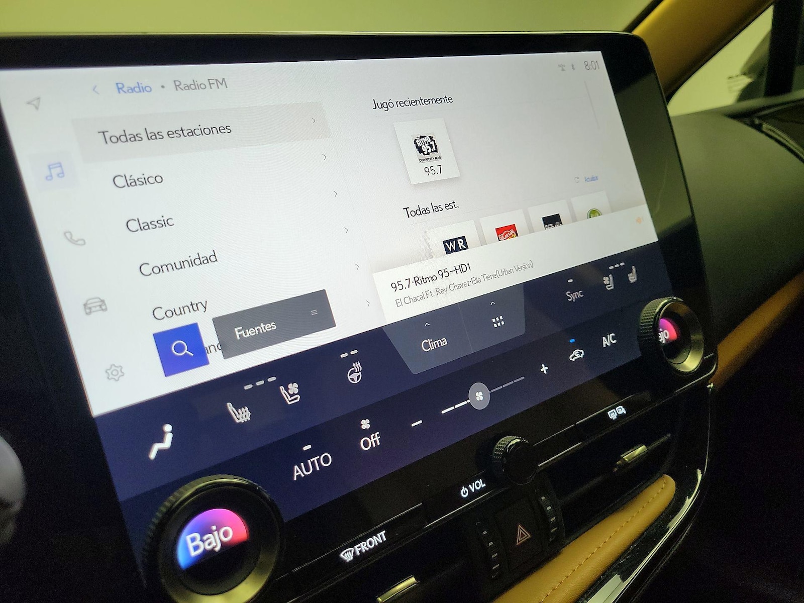 2024 Lexus NX 250 - Photo 17