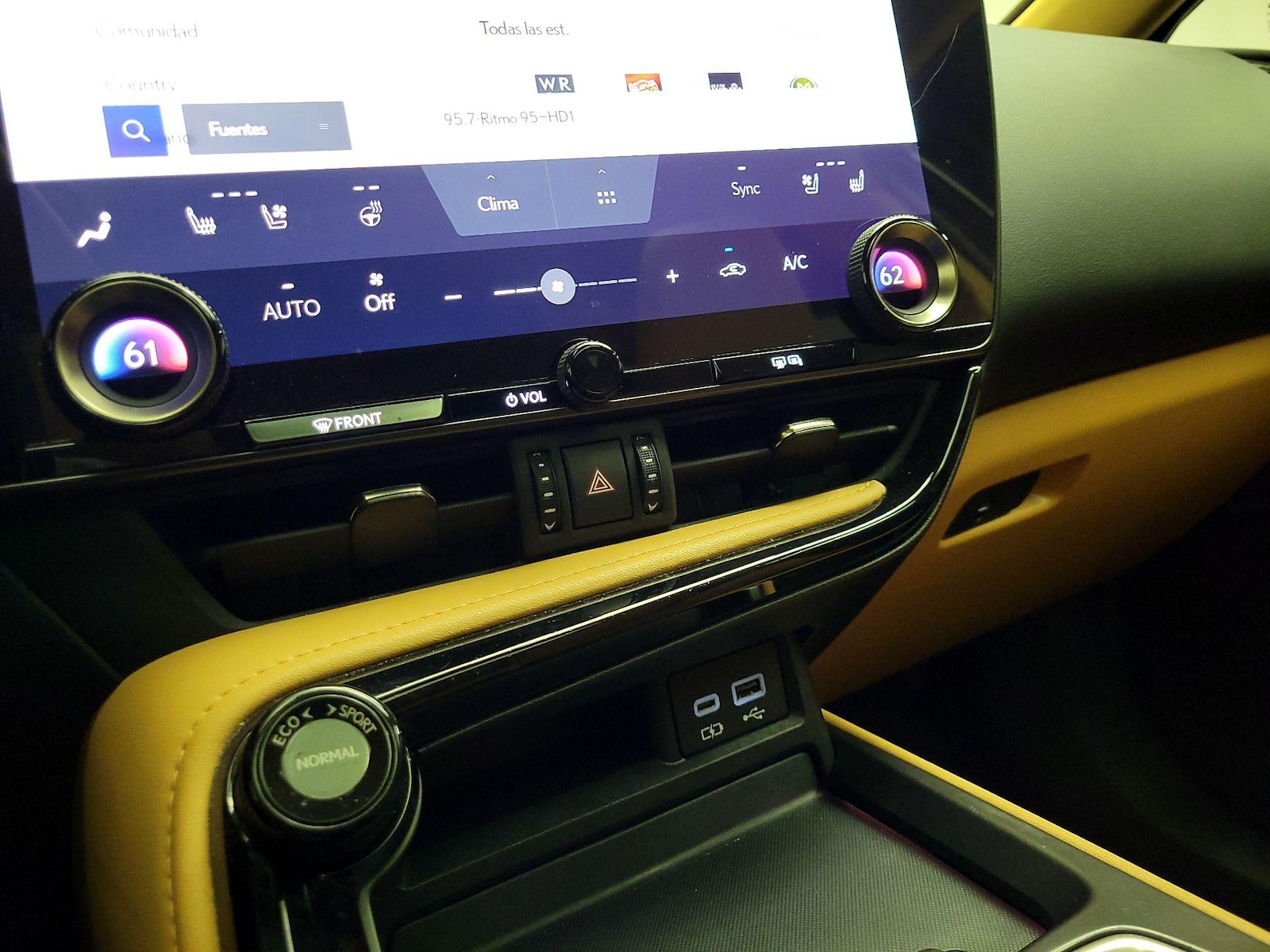 2024 Lexus NX 250 - Photo 18