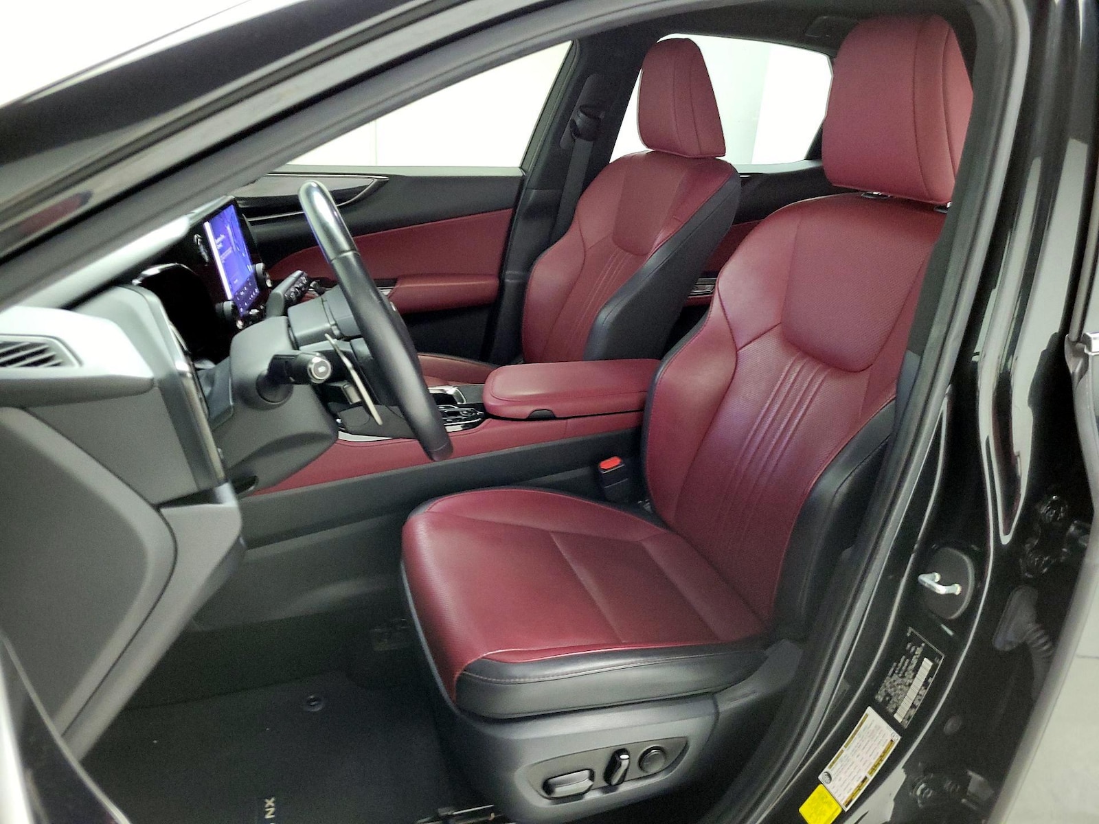 2023 Lexus NX 250 - Photo 12