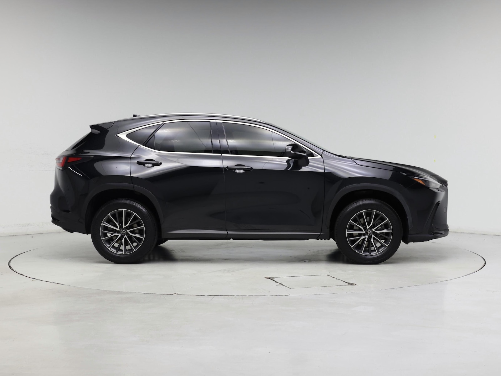2023 Lexus NX 250 - Photo 8
