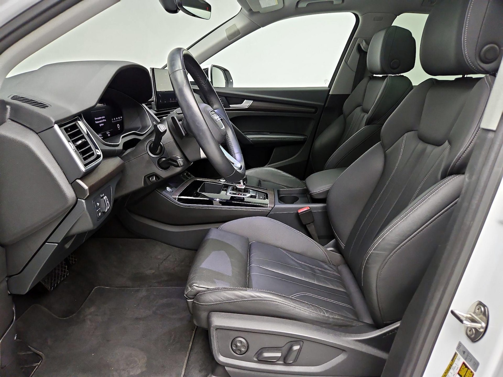 2024 Audi Q5 Premium Plus - Photo 12