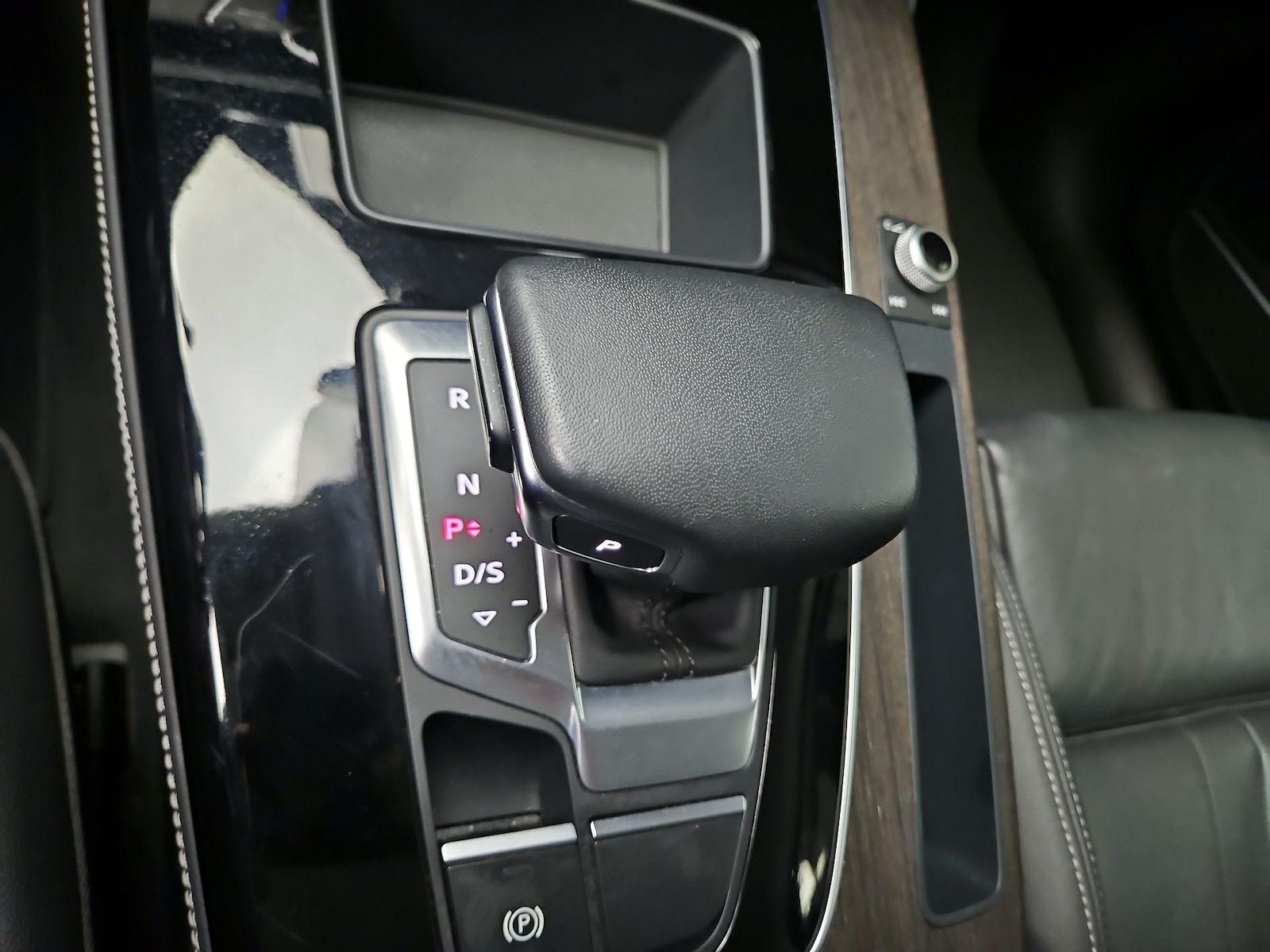 2024 Audi Q5 Premium Plus - Photo 18