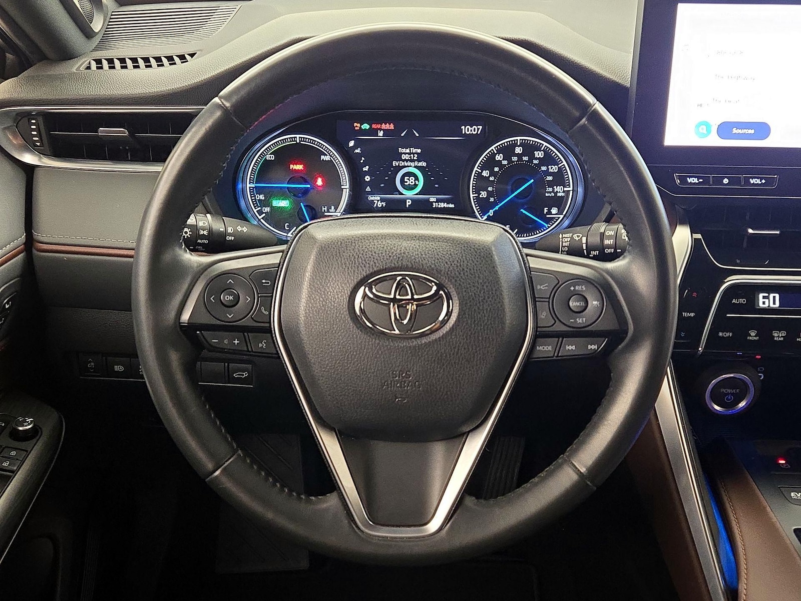 2023 Toyota Venza XLE - Photo 11