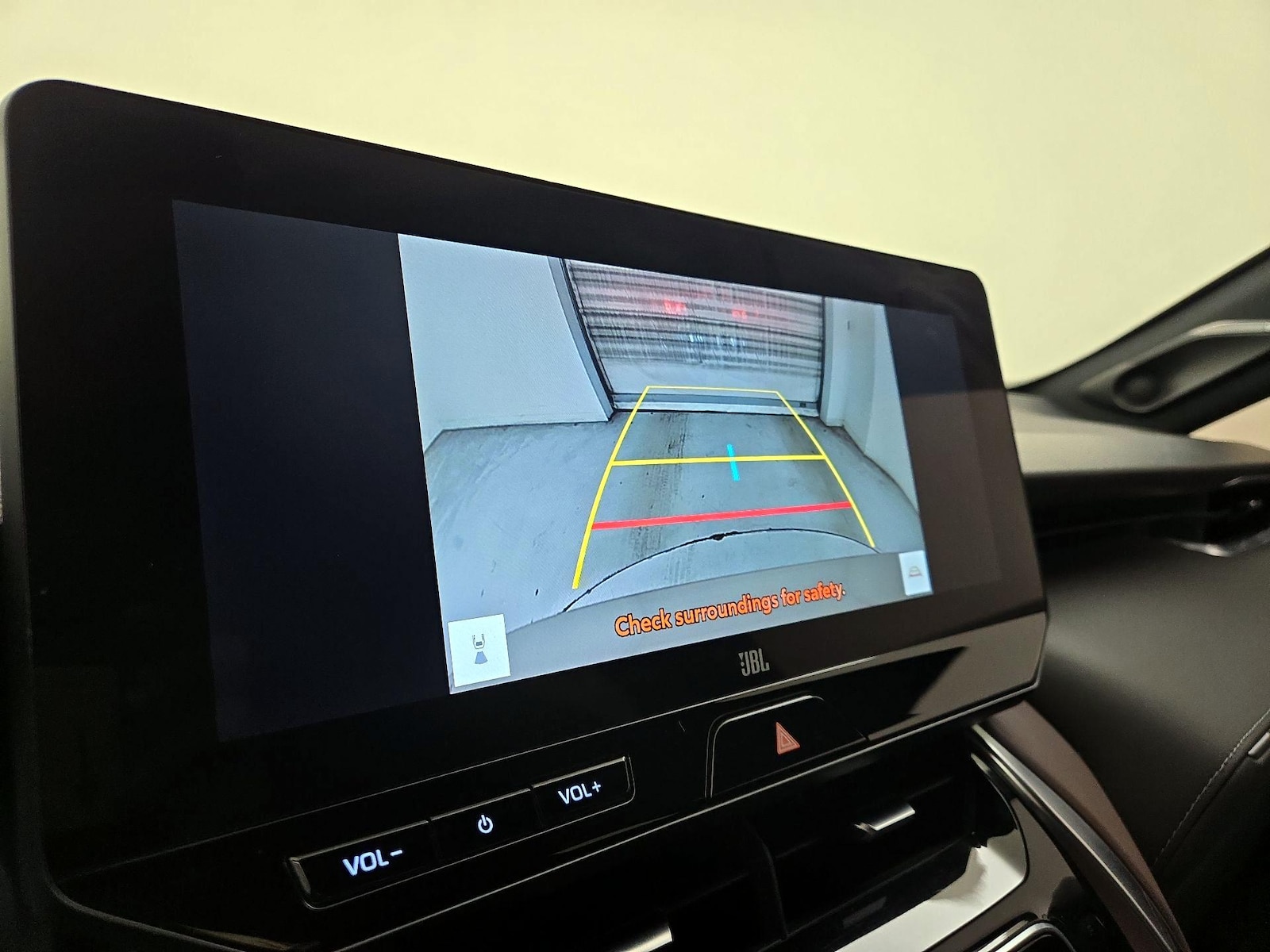 2023 Toyota Venza XLE - Photo 16