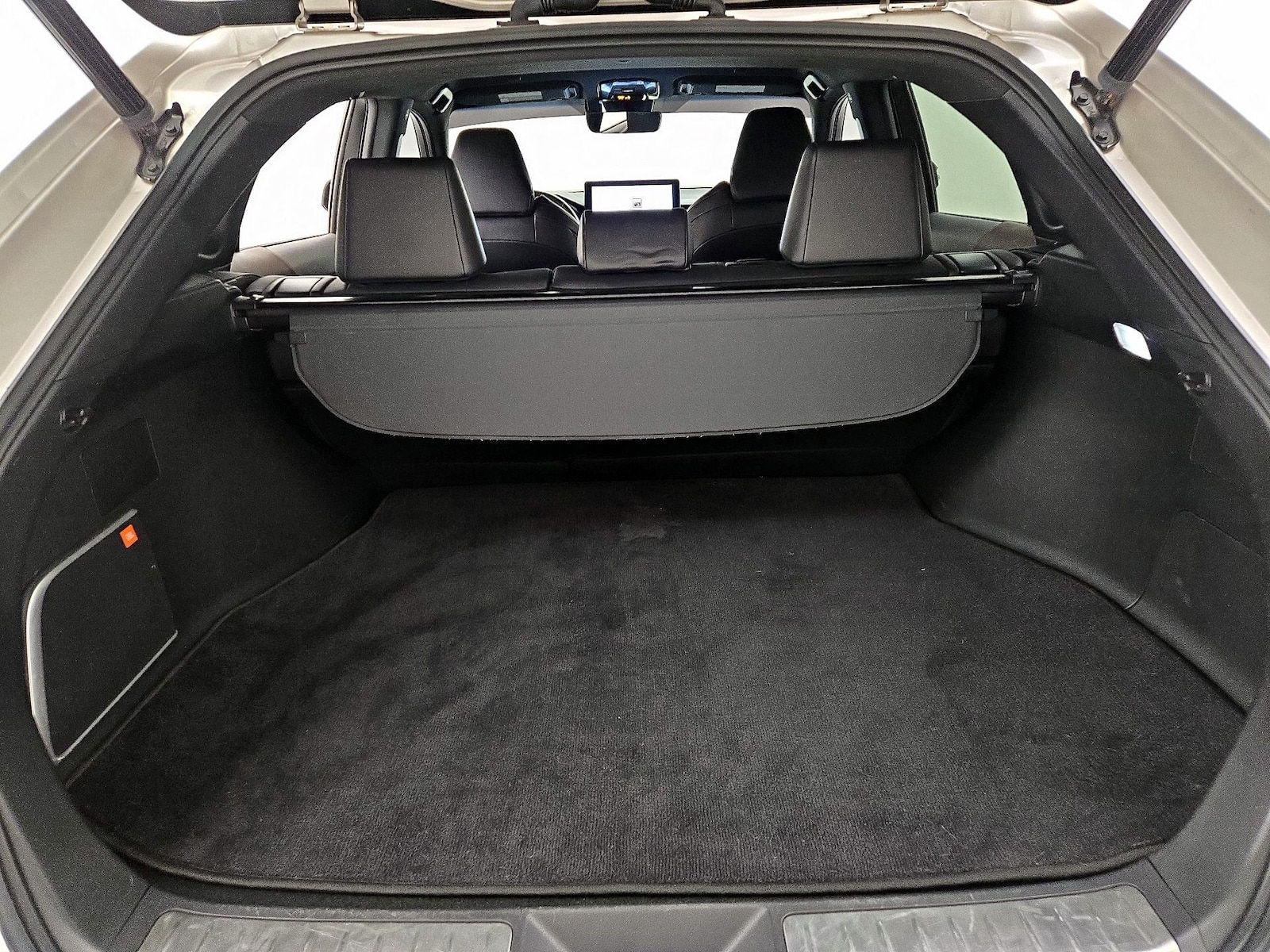 2023 Toyota Venza XLE - Photo 22