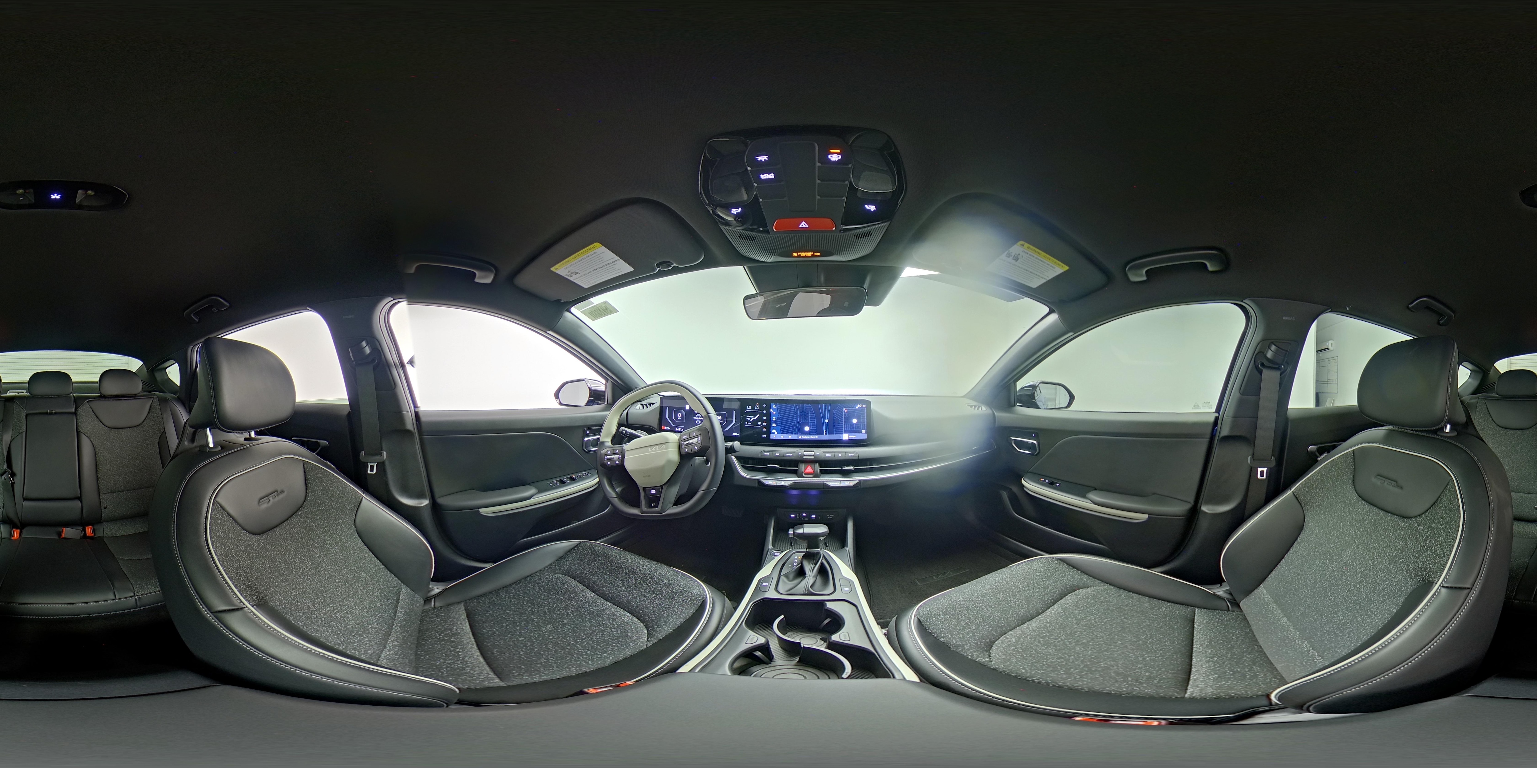 2025 Kia K4 GT-Line - Photo 23