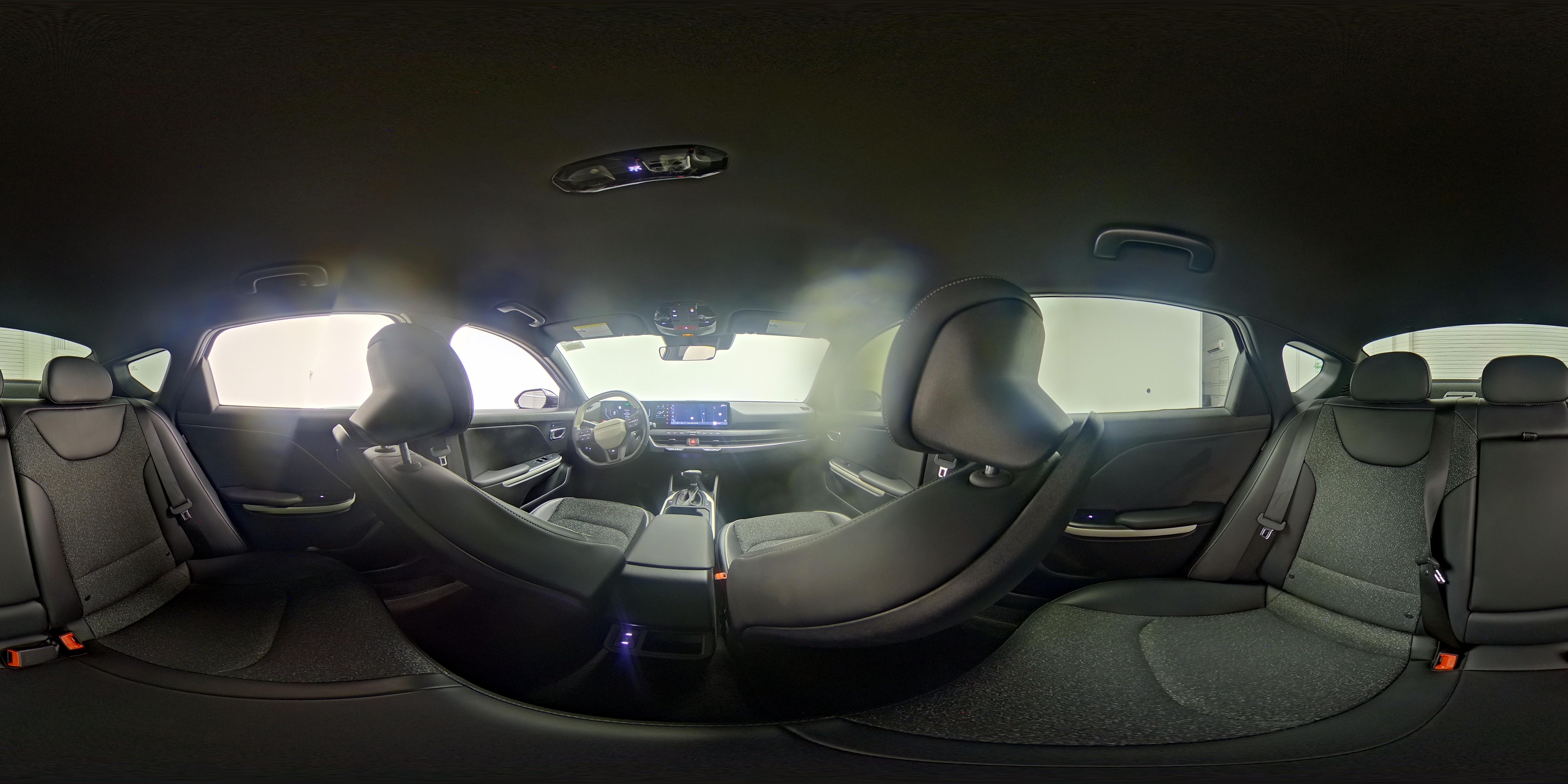2025 Kia K4 GT-Line - Photo 24