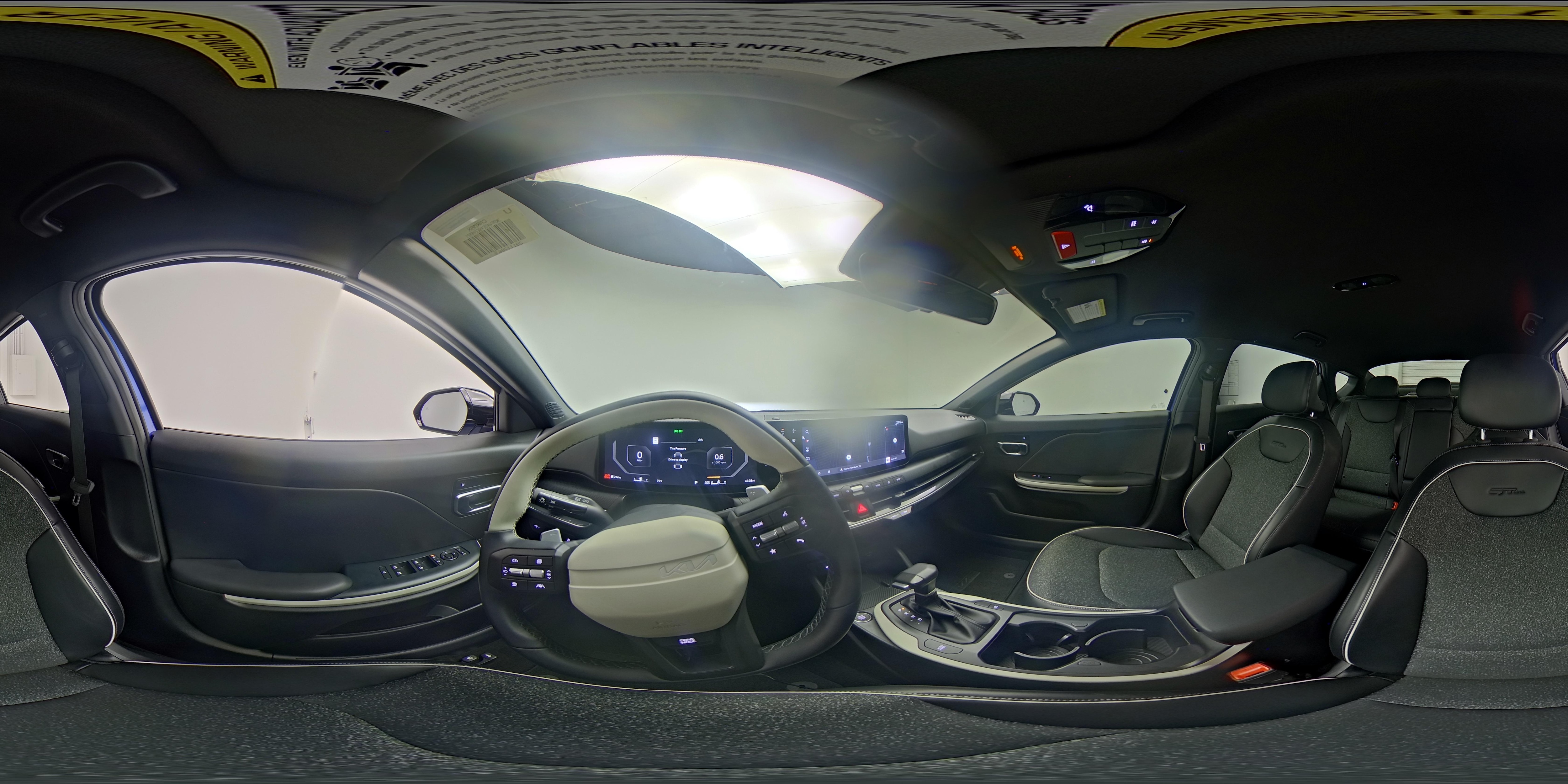 2025 Kia K4 GT-Line - Photo 25