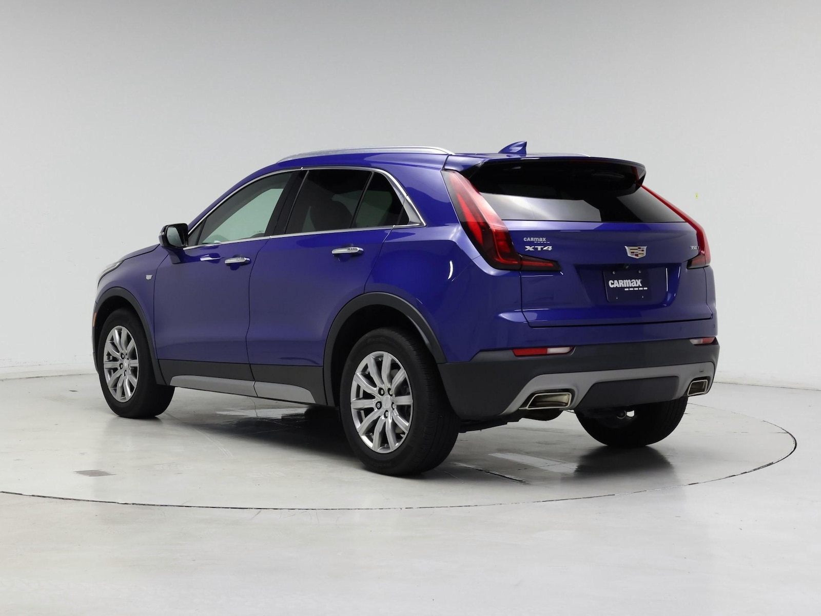 2023 Cadillac XT4 Premium Luxury - Photo 3