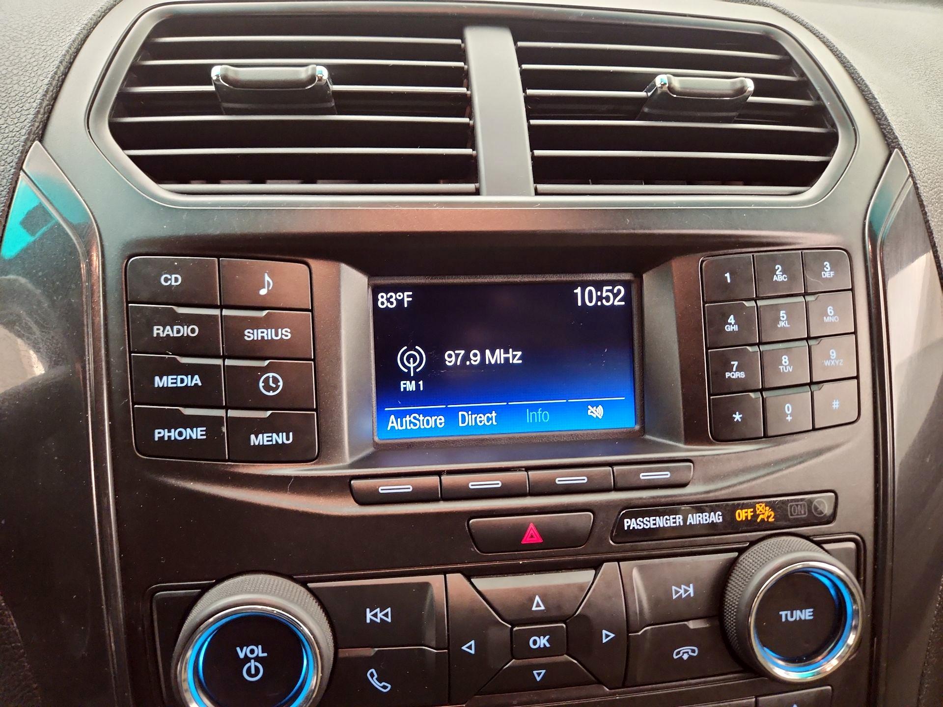 Thumbnail: 2016 Ford Explorer - 15