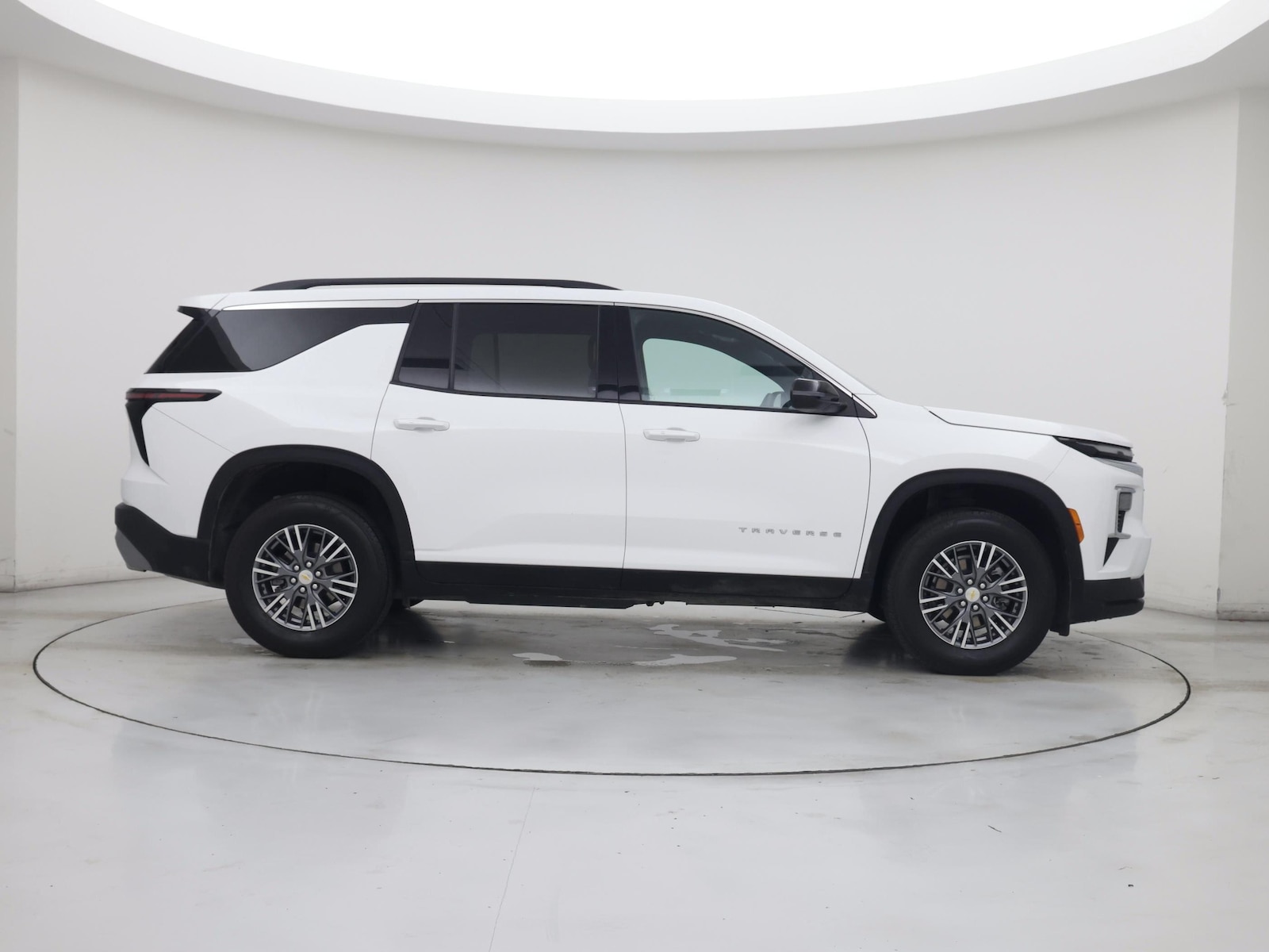 2025 Chevrolet Traverse LT - Photo 8