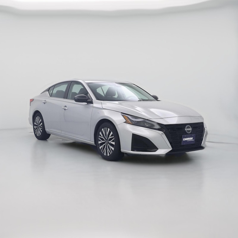 2024 Nissan Altima SV
