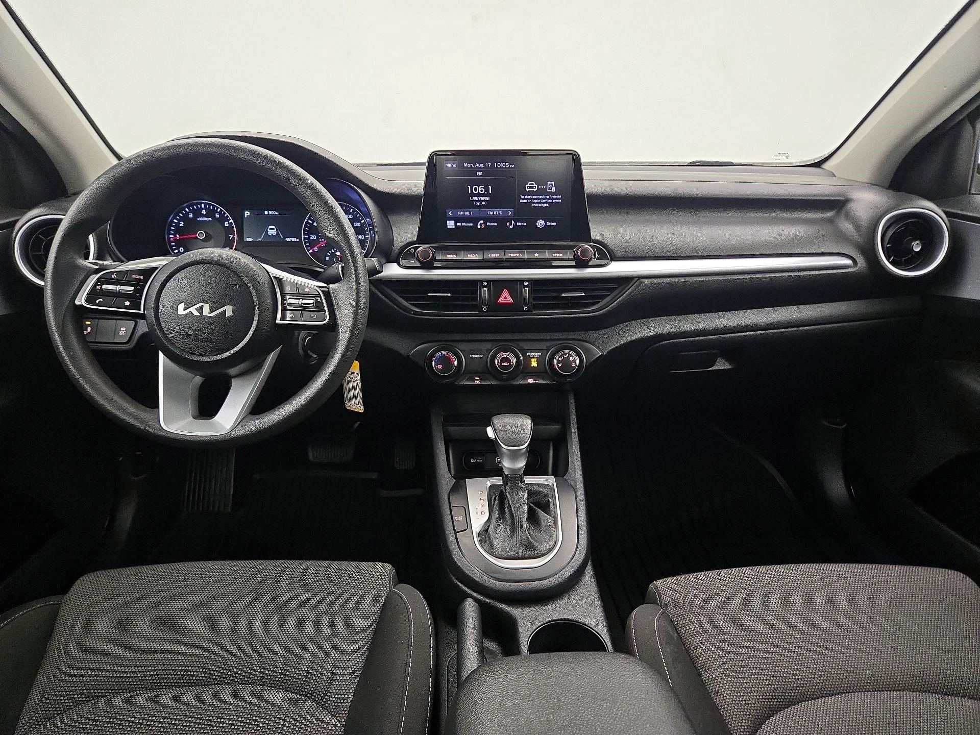 Thumbnail: 2024 Kia Forte - 9