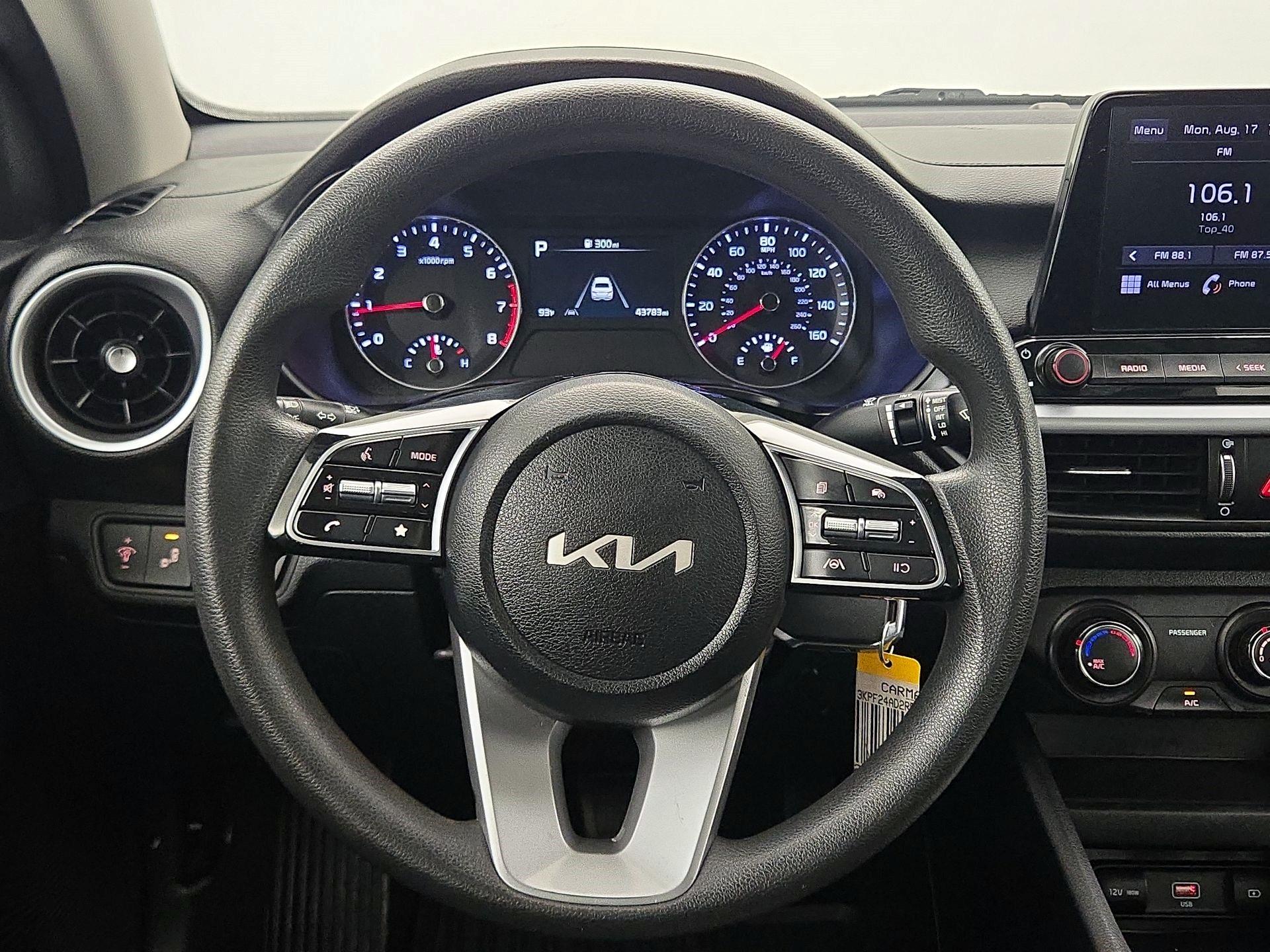 Thumbnail: 2024 Kia Forte - 10