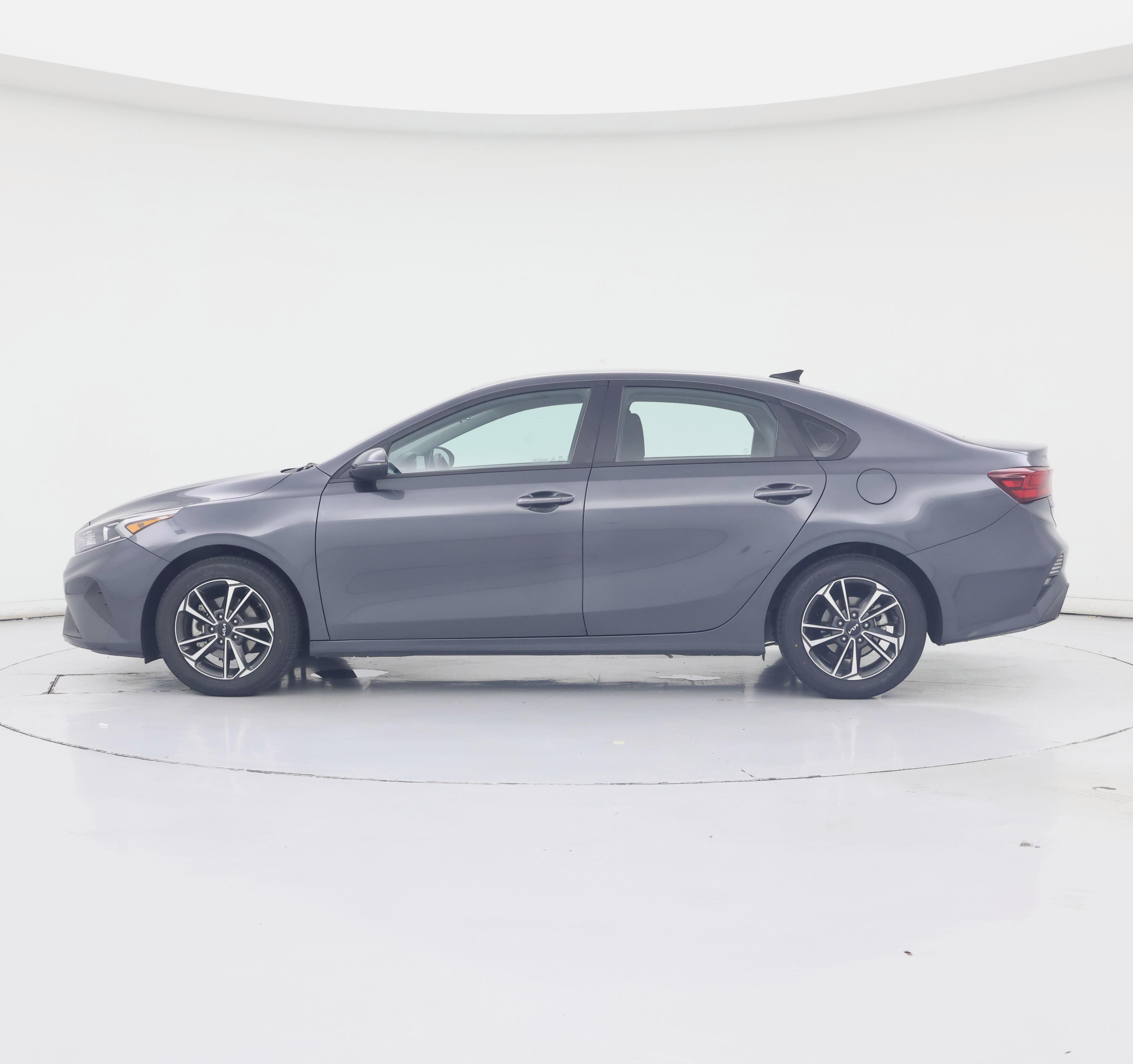 Thumbnail: 2024 Kia Forte - 3