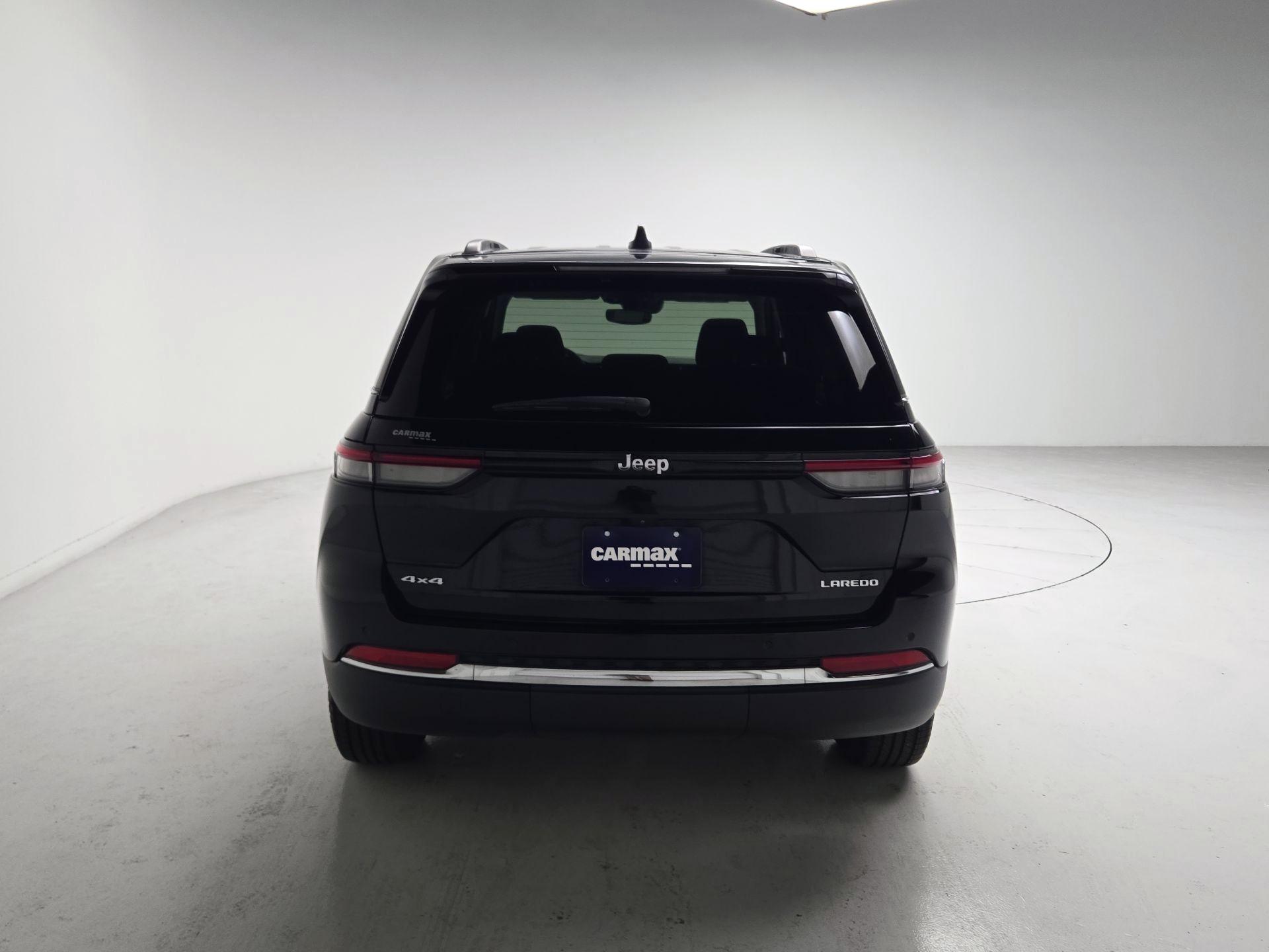 Thumbnail: 2023 Jeep Grand Cherokee - 6