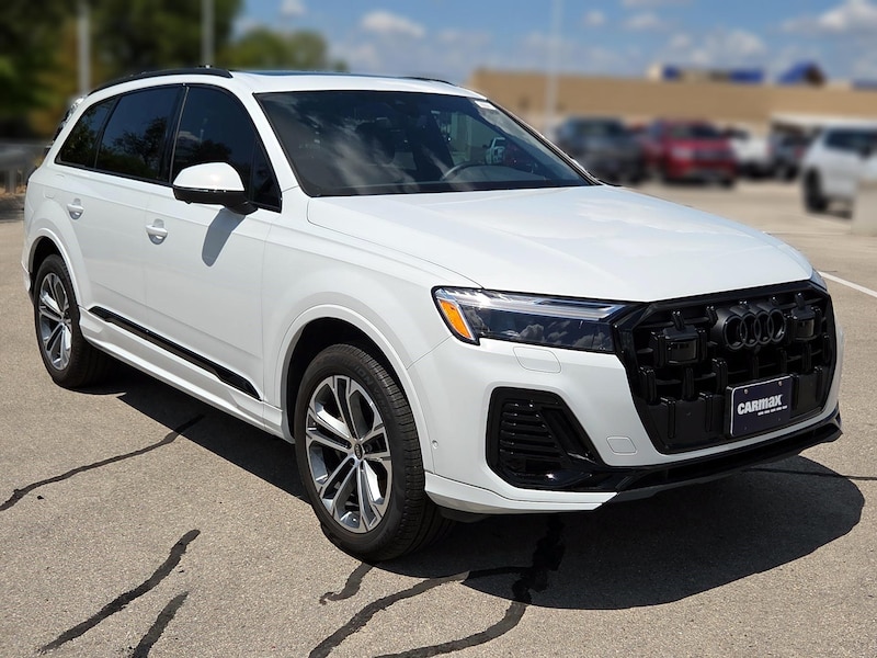 2026 Audi Q7 Premium