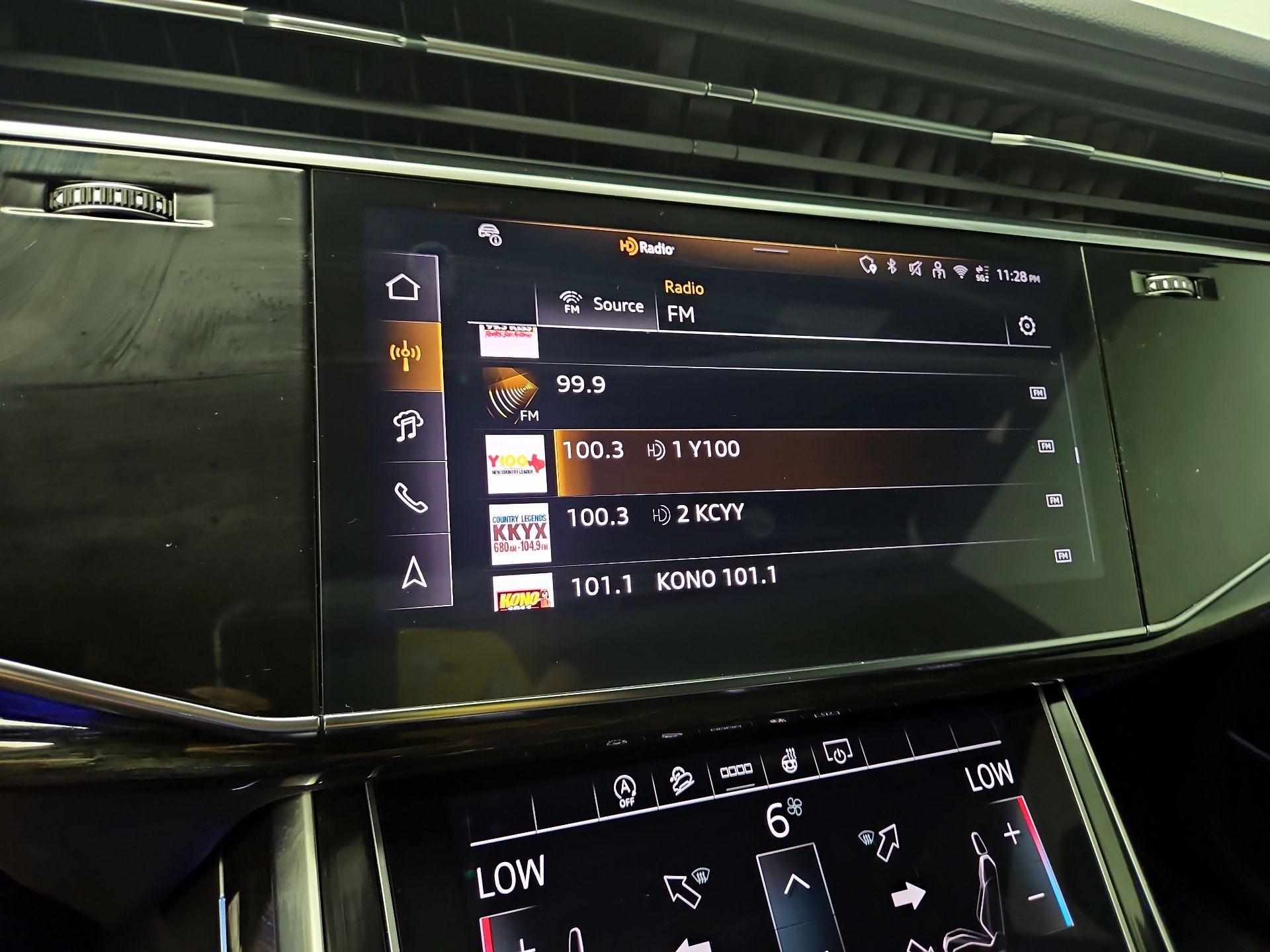 Thumbnail: 2026 Audi Q7 - 16