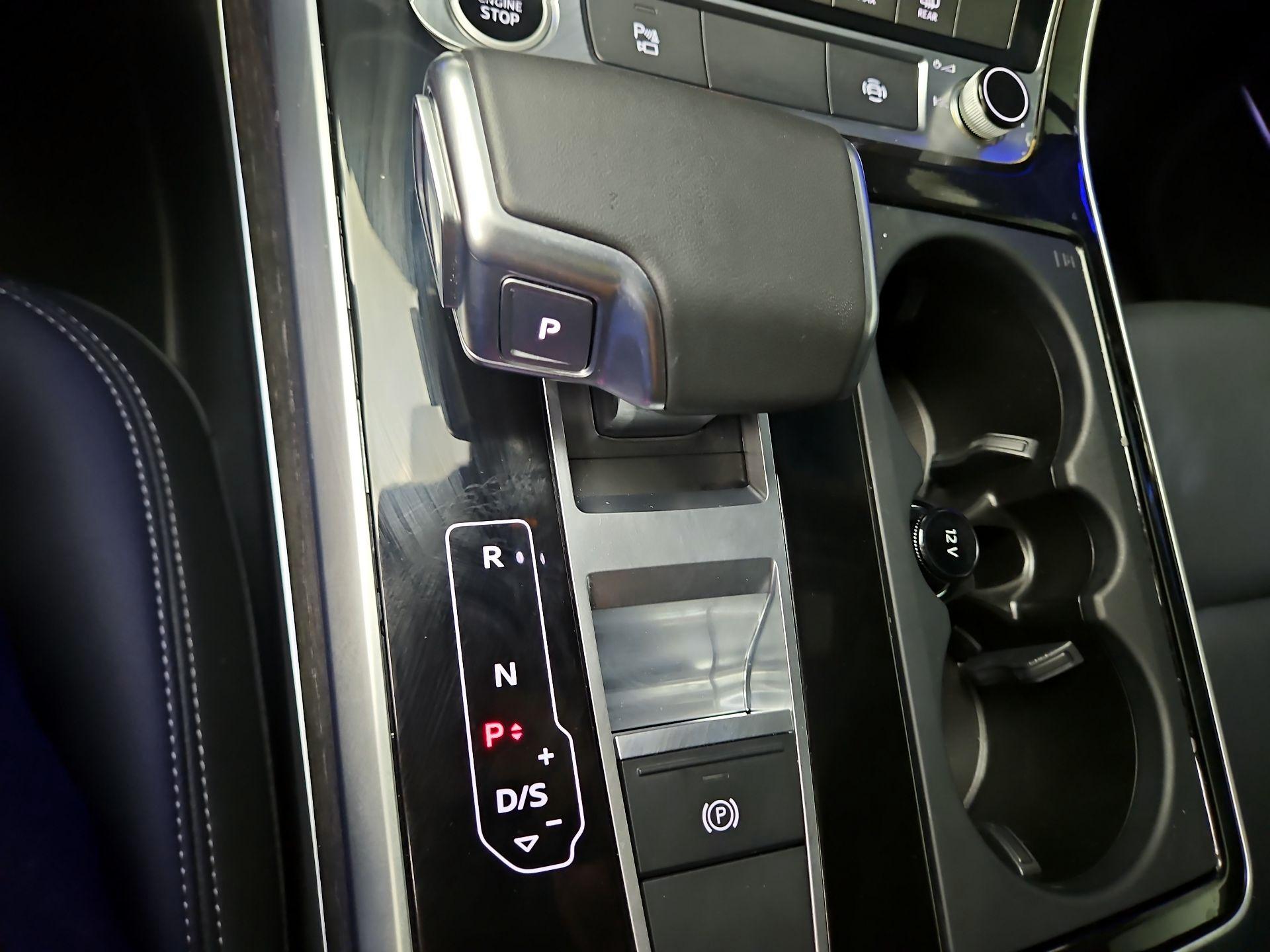 Thumbnail: 2026 Audi Q7 - 18