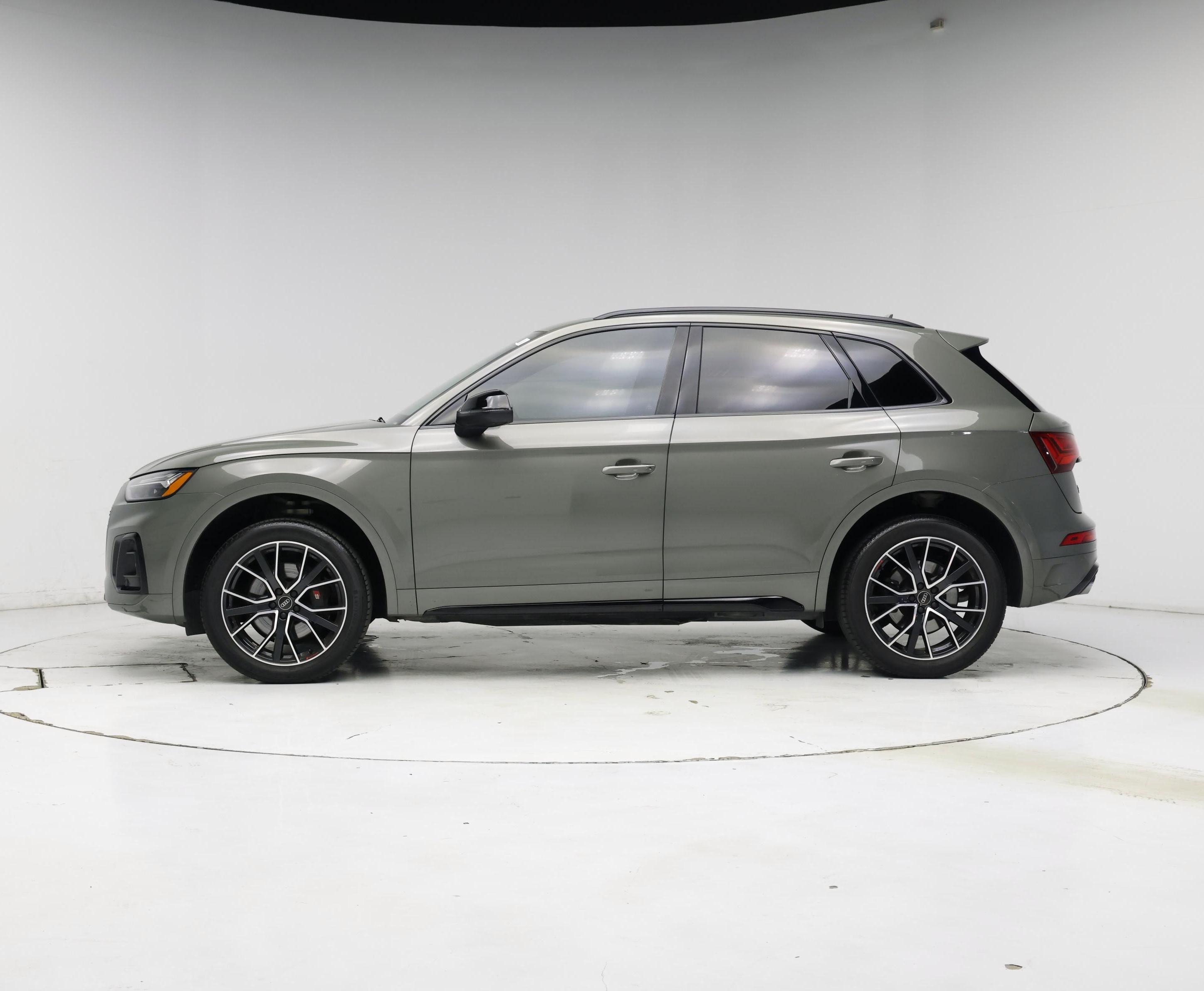 Thumbnail: 2026 Audi Q7 - 3