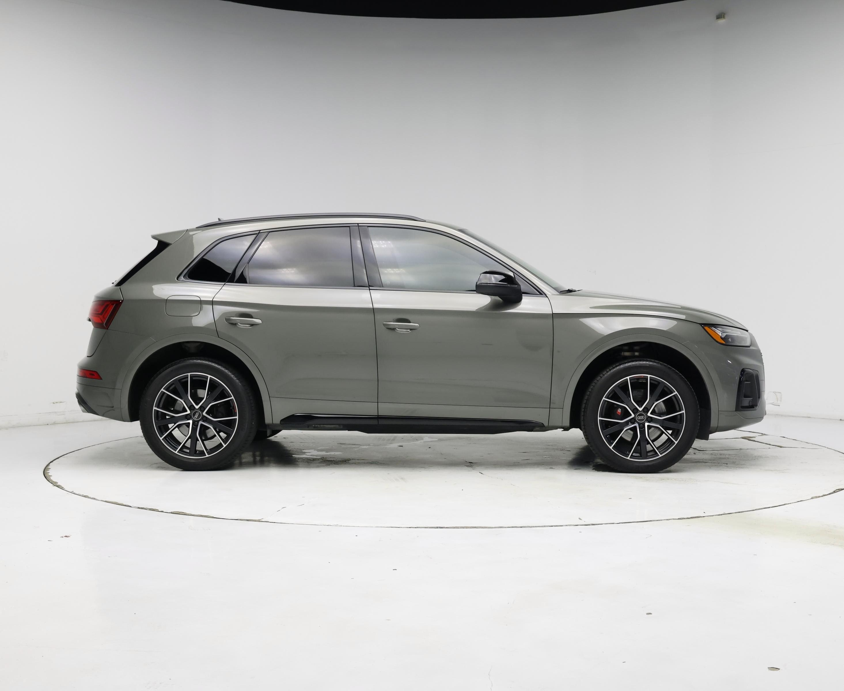 Thumbnail: 2026 Audi Q7 - 7