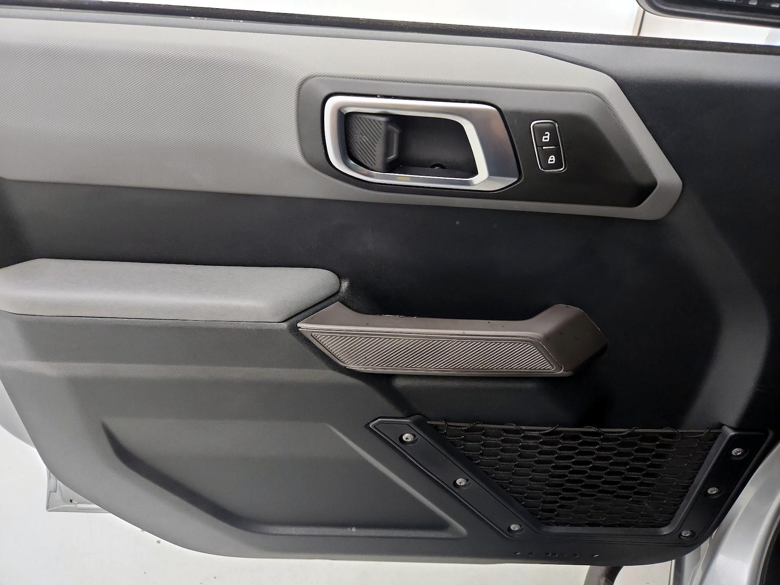 2023 Ford Bronco 4-Door Black Diamond - Photo 13