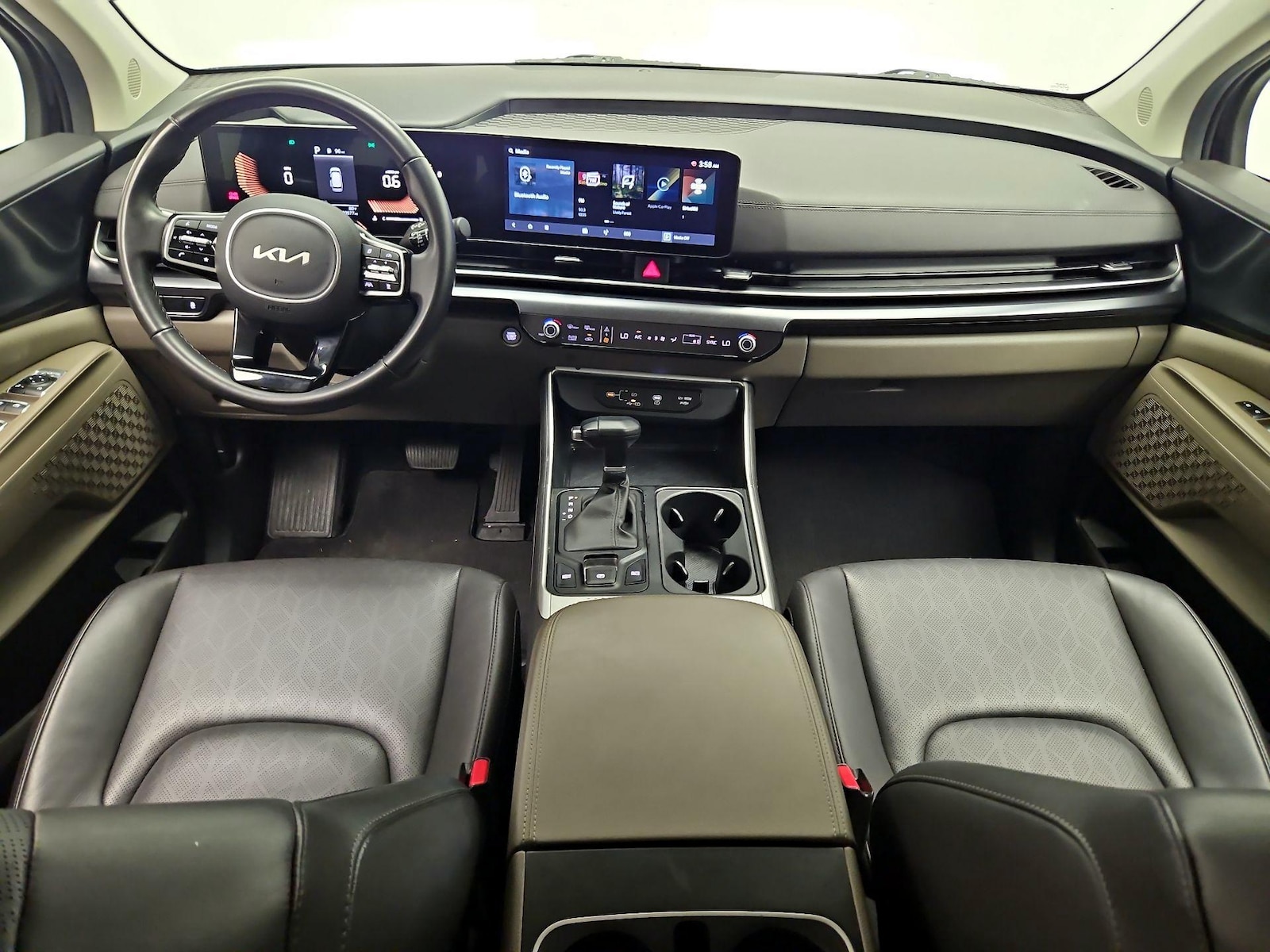 Apple CarPlay® & Android Auto™