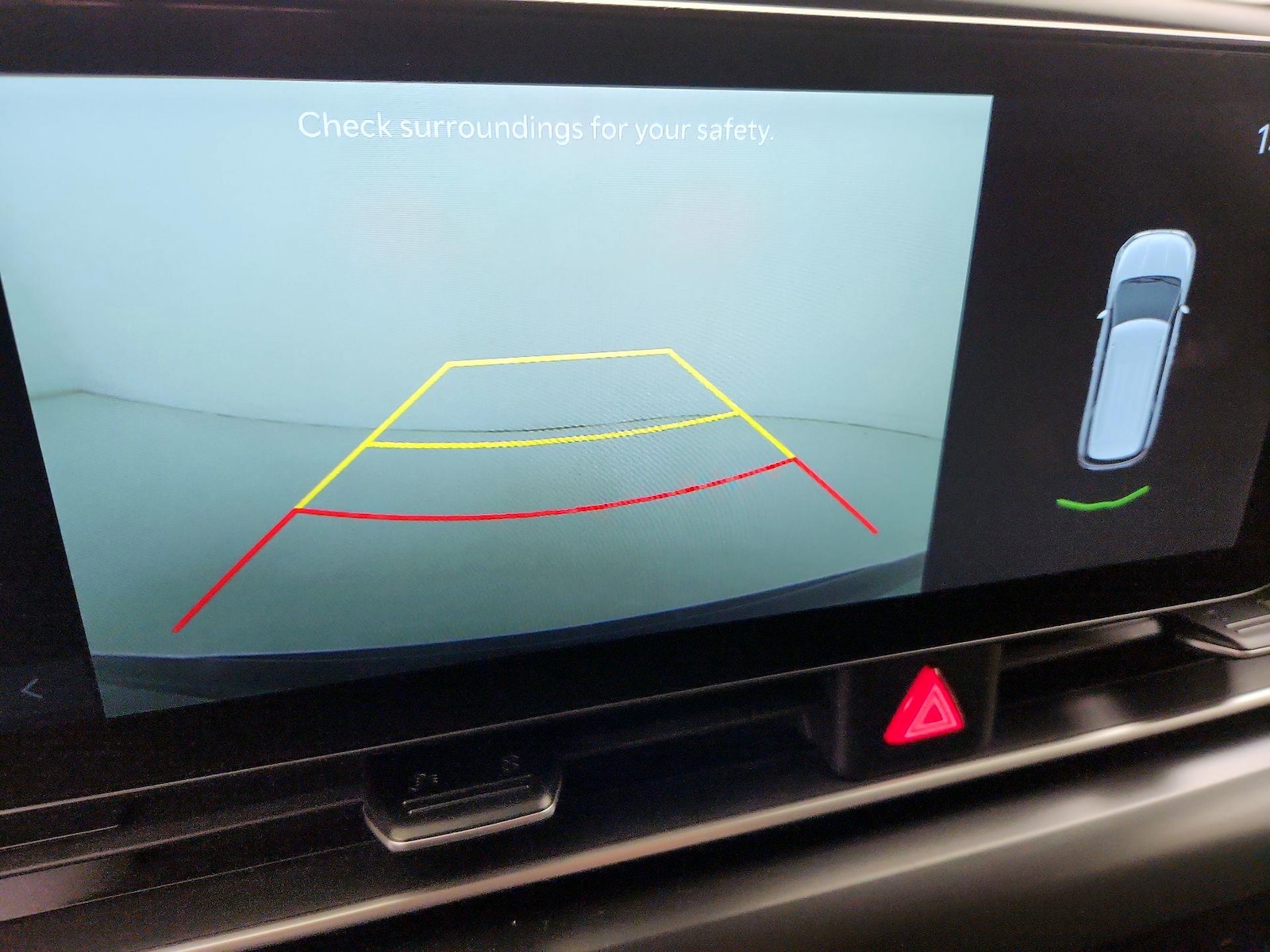 2025 Kia Carnival LXS - Photo 16
