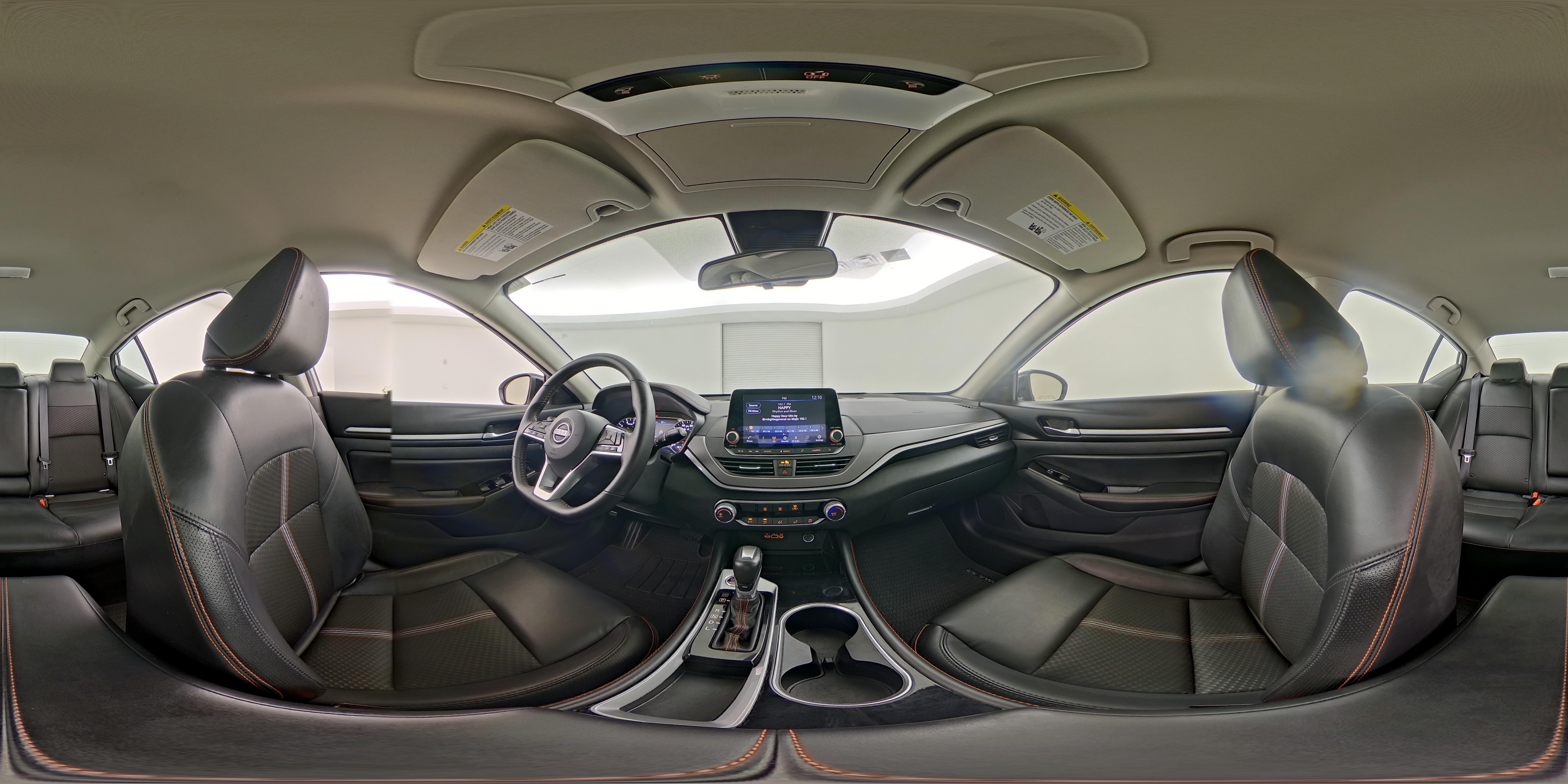 2025 Nissan Altima SR - Photo 24