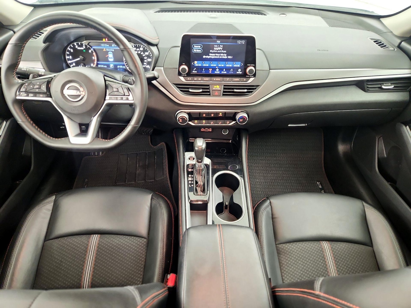 2025 Nissan Altima SR - Photo 10