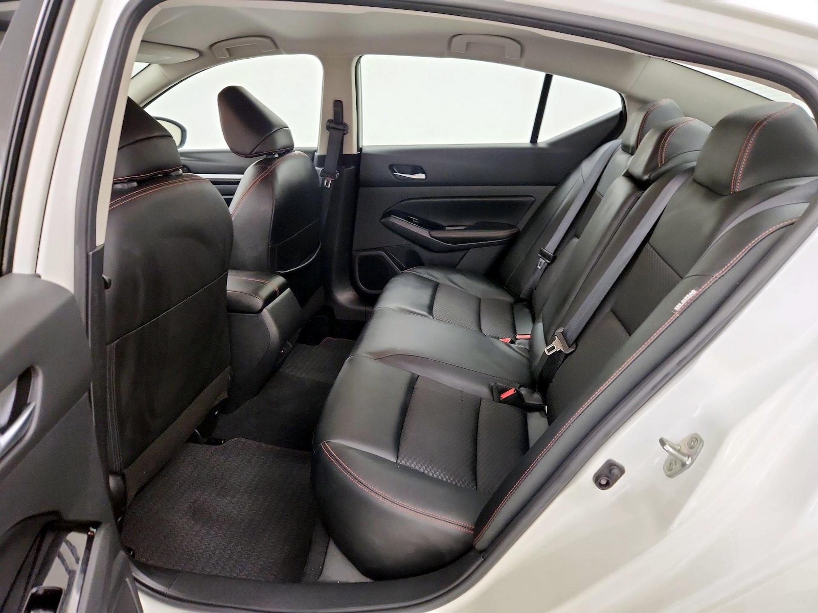 2025 Nissan Altima SR - Photo 20