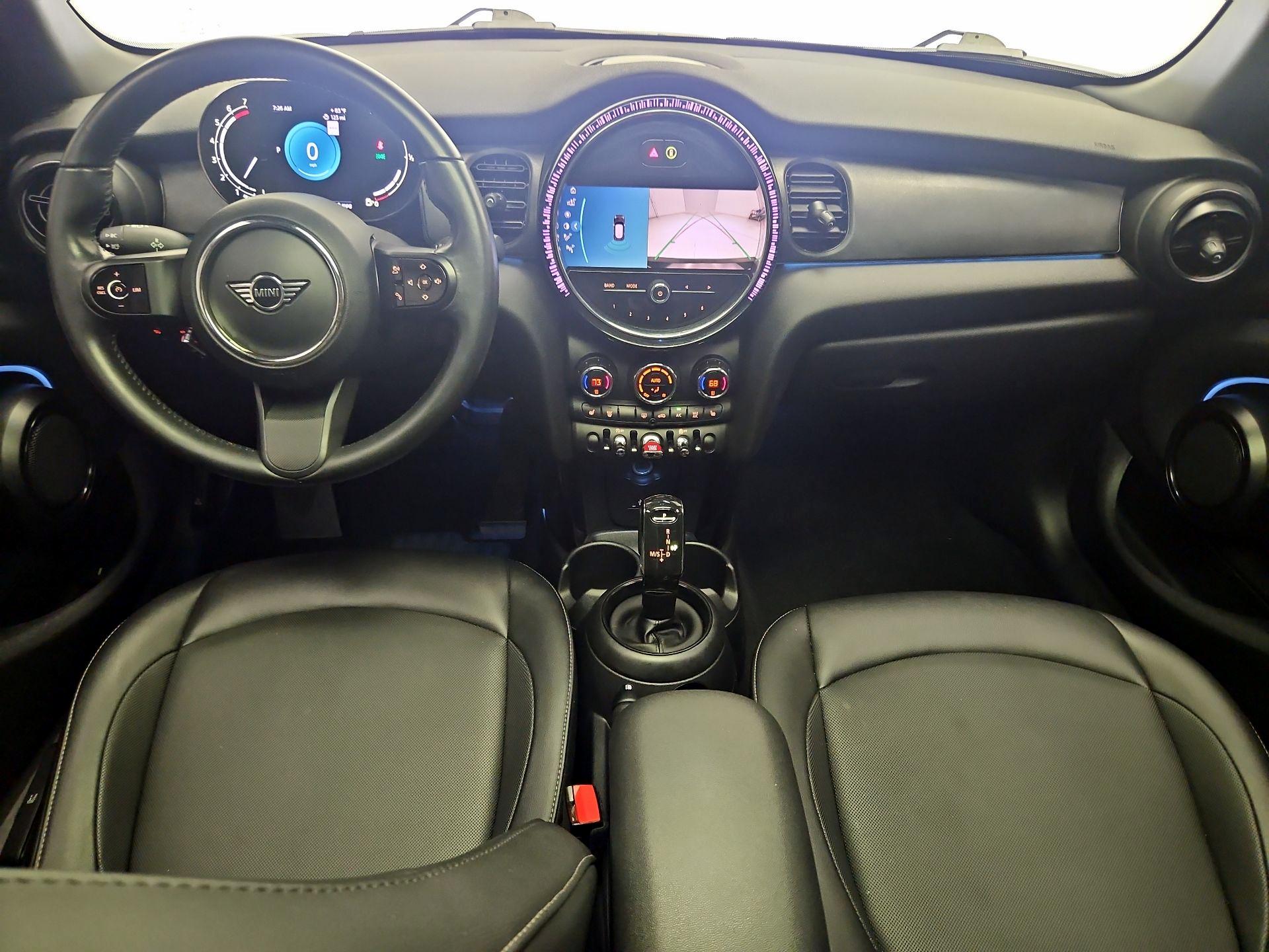 Thumbnail: 2022 MINI Cooper Hardtop - 9