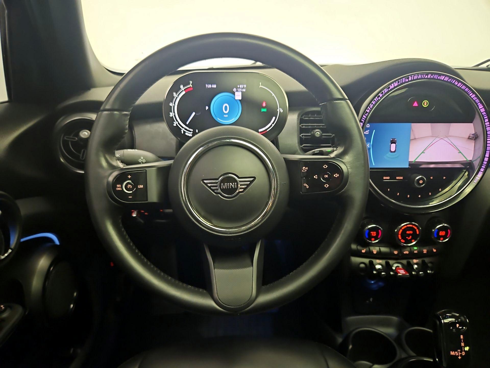 Thumbnail: 2022 MINI Cooper Hardtop - 10