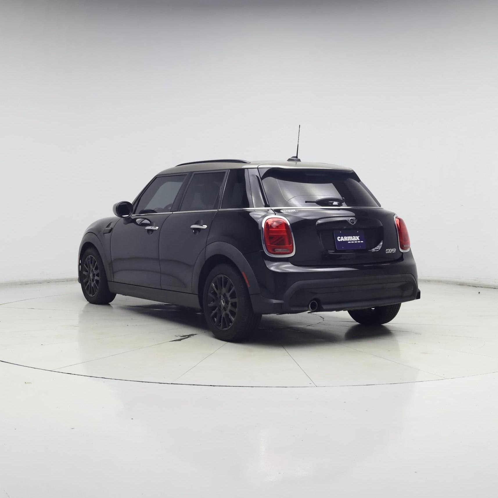 Thumbnail: 2022 MINI Cooper Hardtop - 2