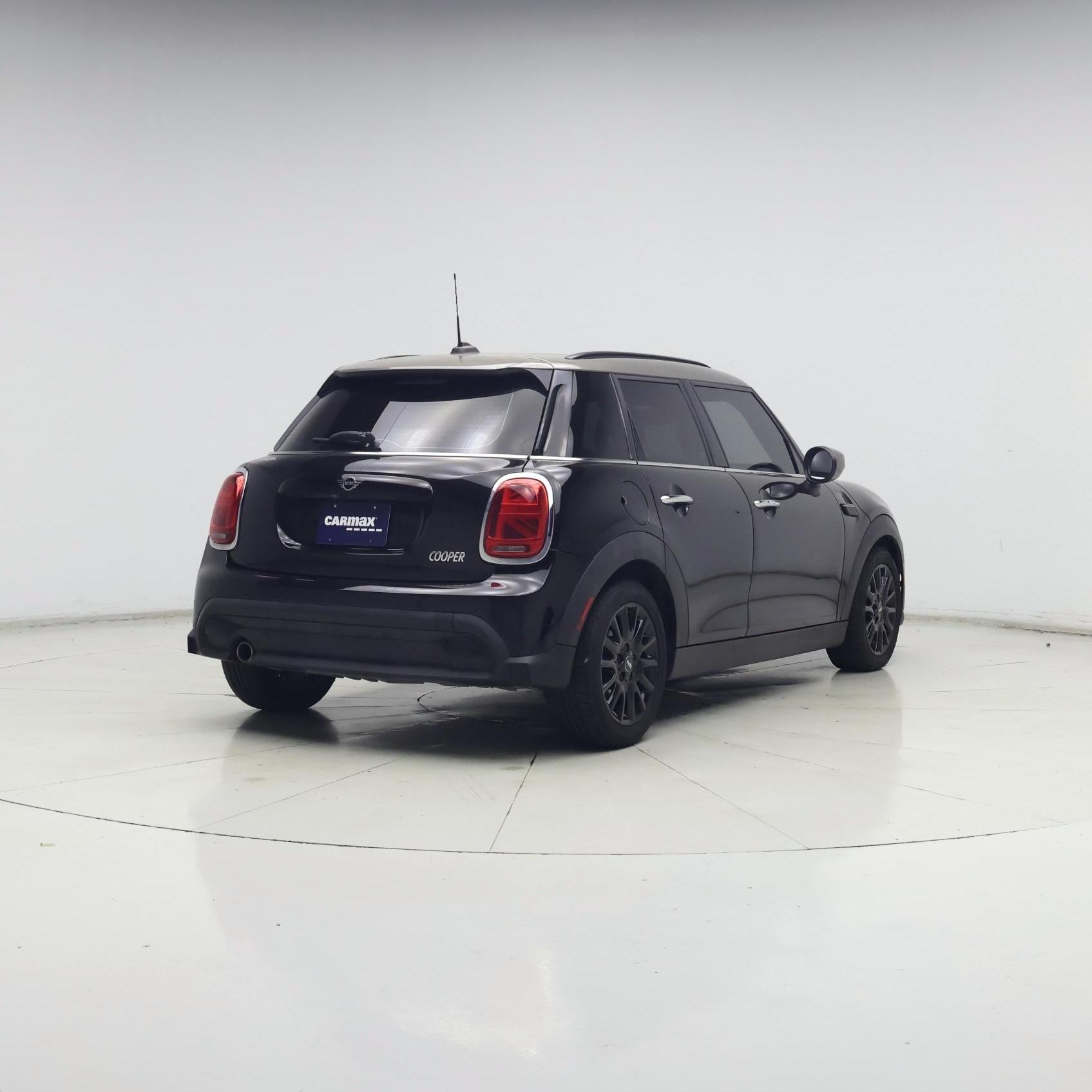 Thumbnail: 2022 MINI Cooper Hardtop - 8