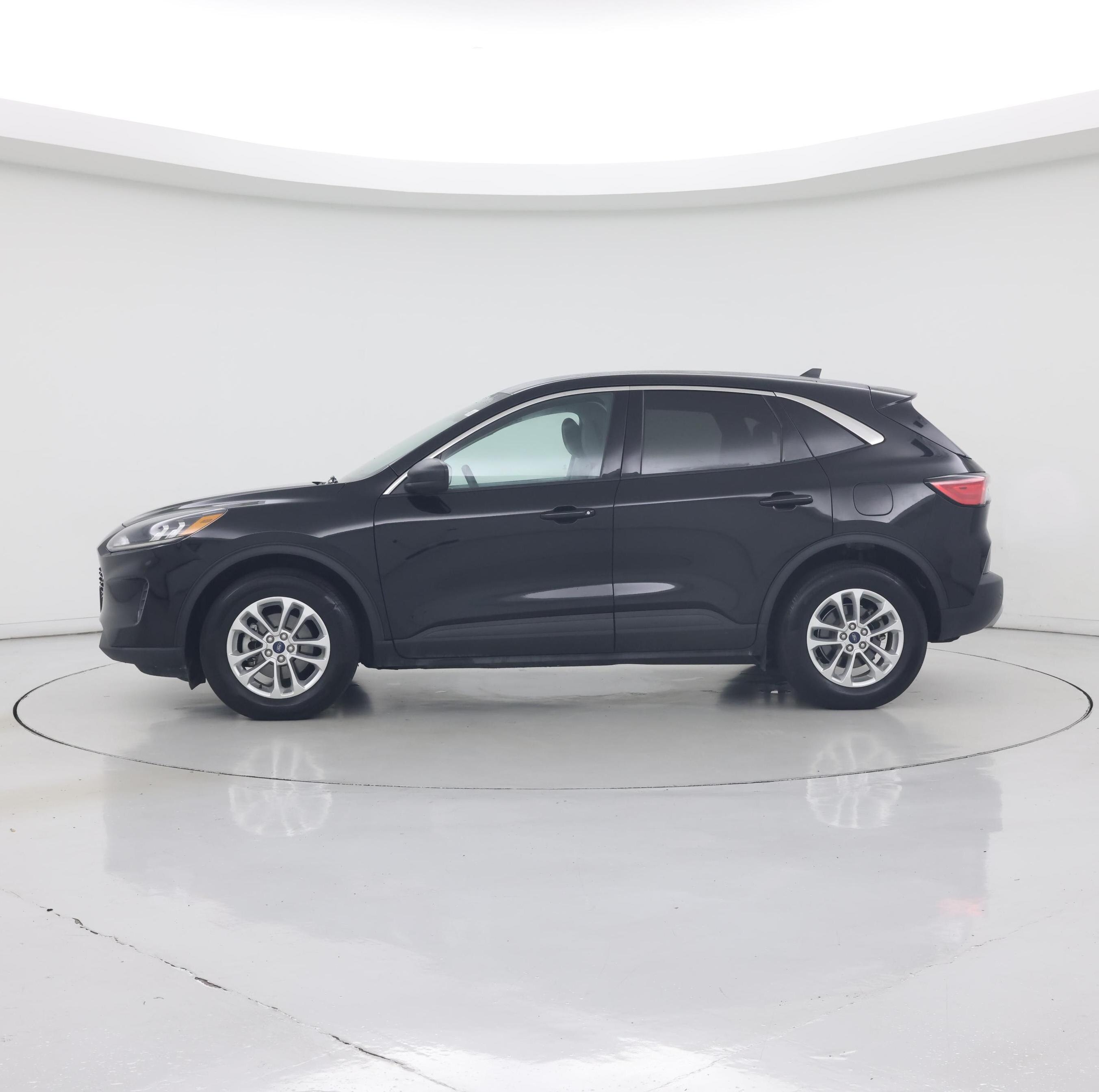 Thumbnail: 2022 Ford Escape - 3