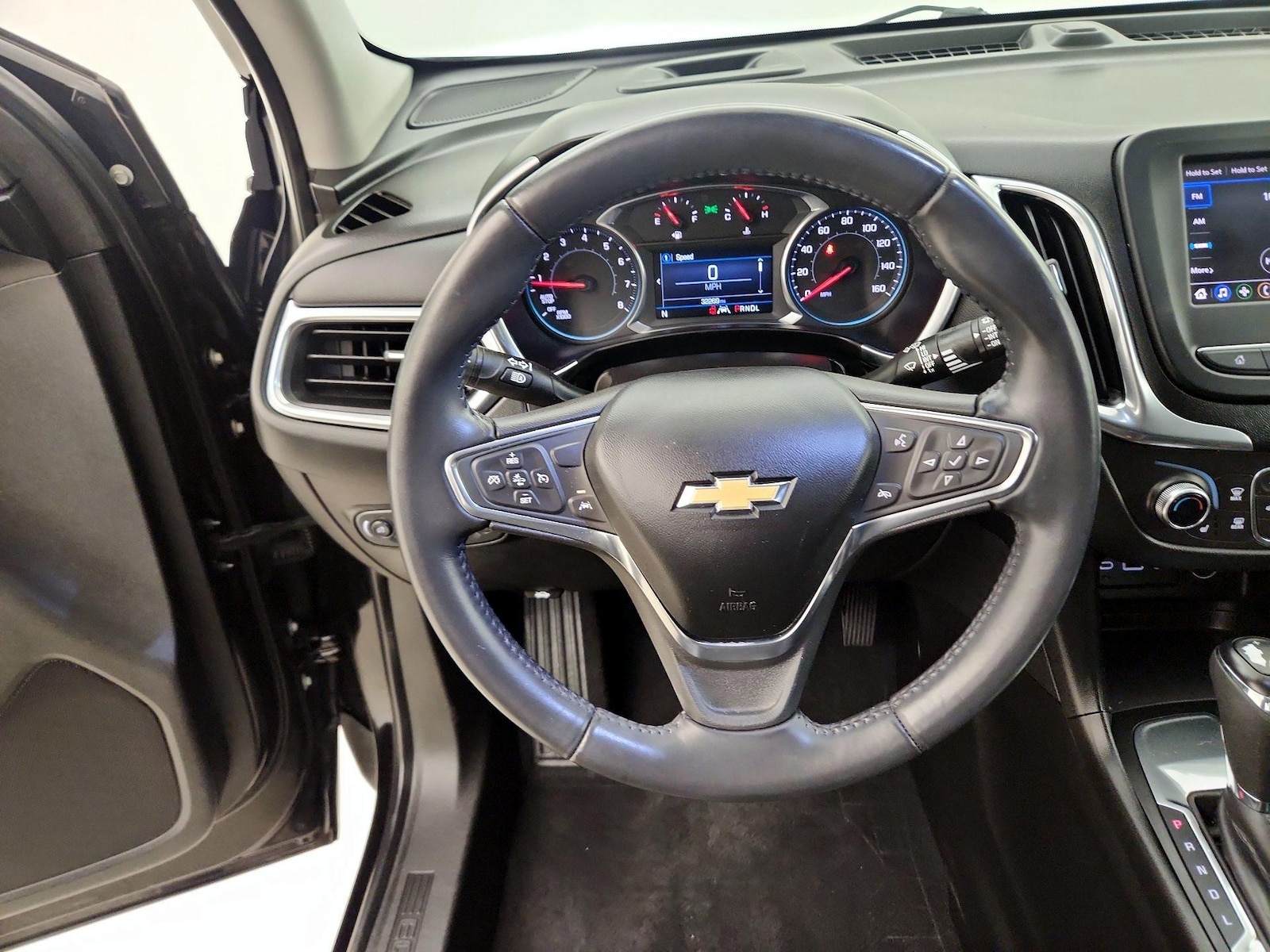2021 Chevrolet Equinox LT - Photo 11