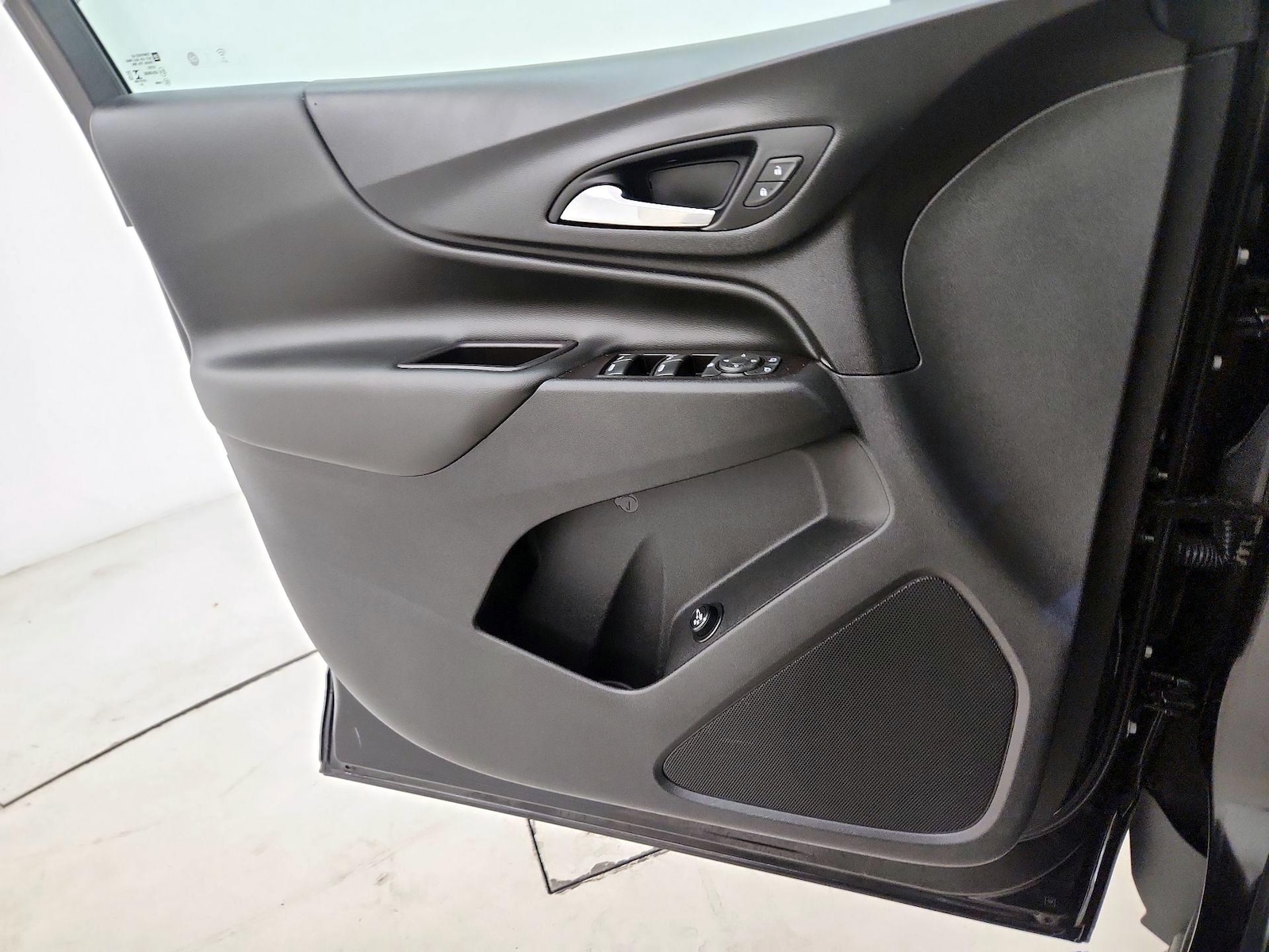 2021 Chevrolet Equinox LT - Photo 13