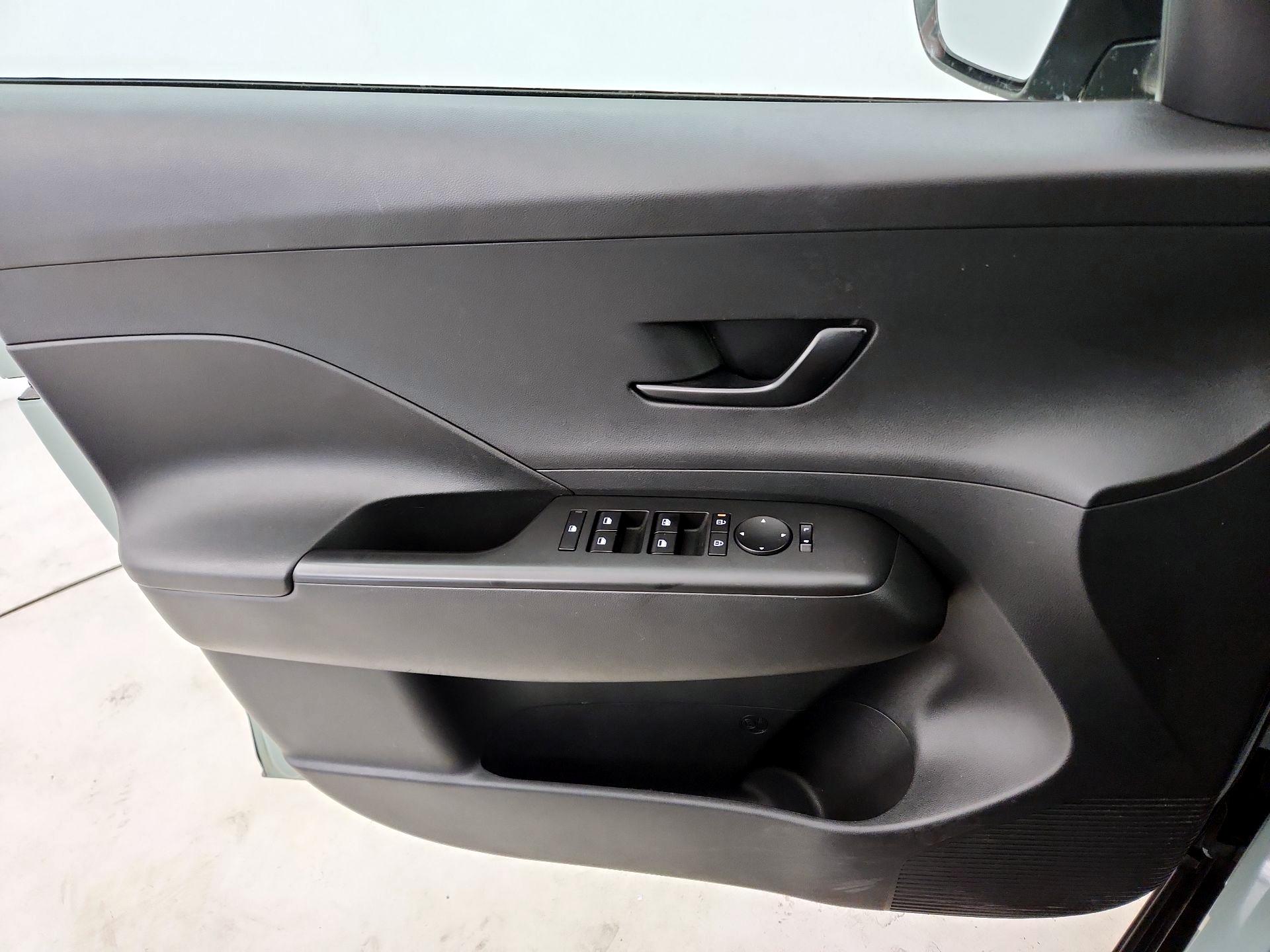 Thumbnail: 2025 Hyundai Kona - 12