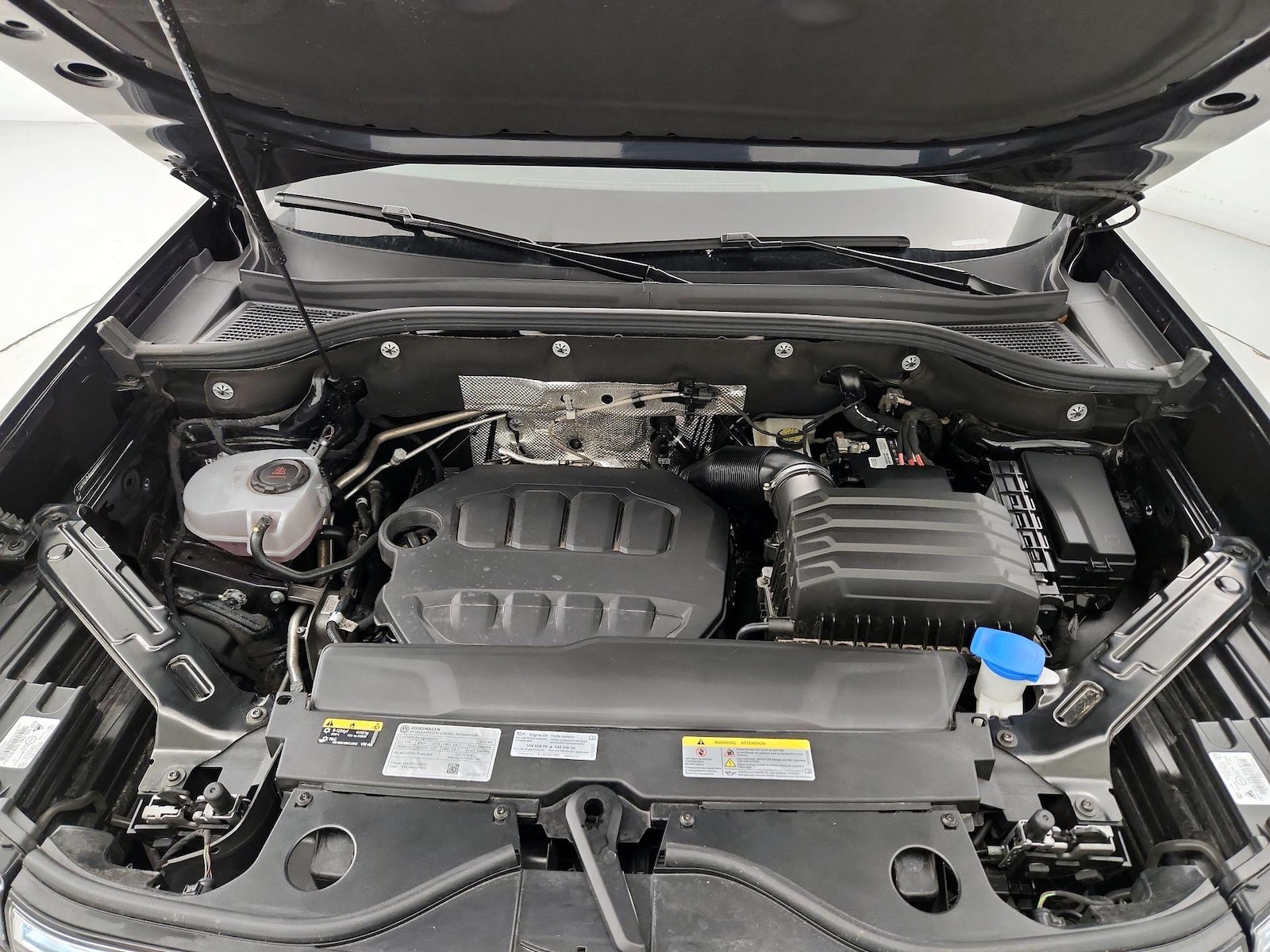 2025 Volkswagen Atlas Cross Sport SE w/Tech - Photo 23