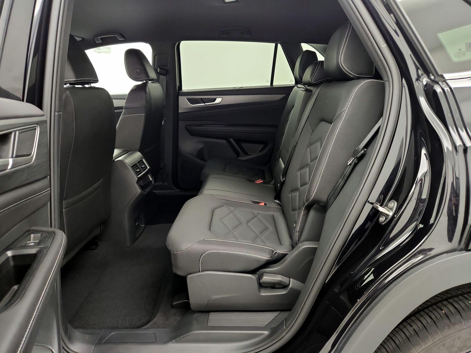 Thumbnail: 2025 Volkswagen Atlas - 19