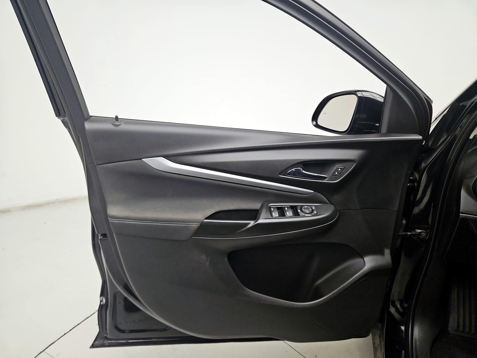 Thumbnail: 2023 Chevrolet Bolt EUV - 12