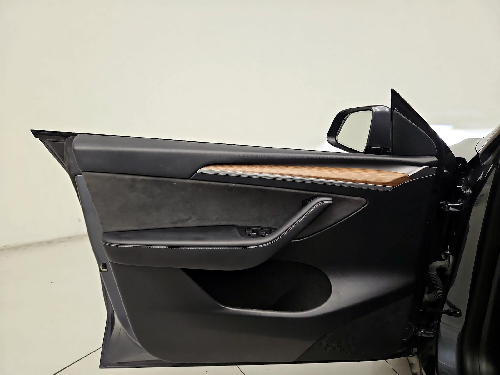 2023 Tesla Model Y Base - Photo 13