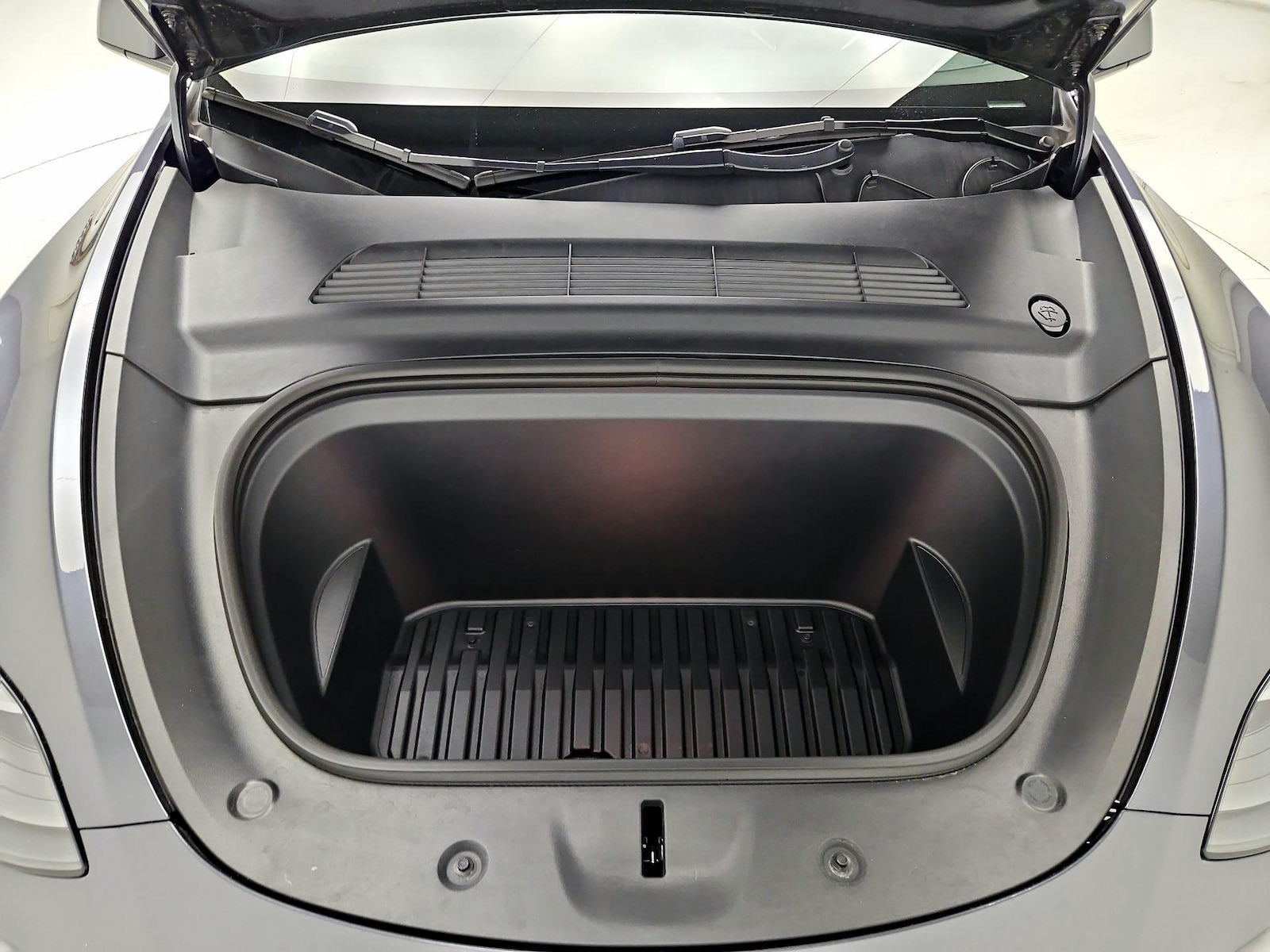 2023 Tesla Model Y Base - Photo 20