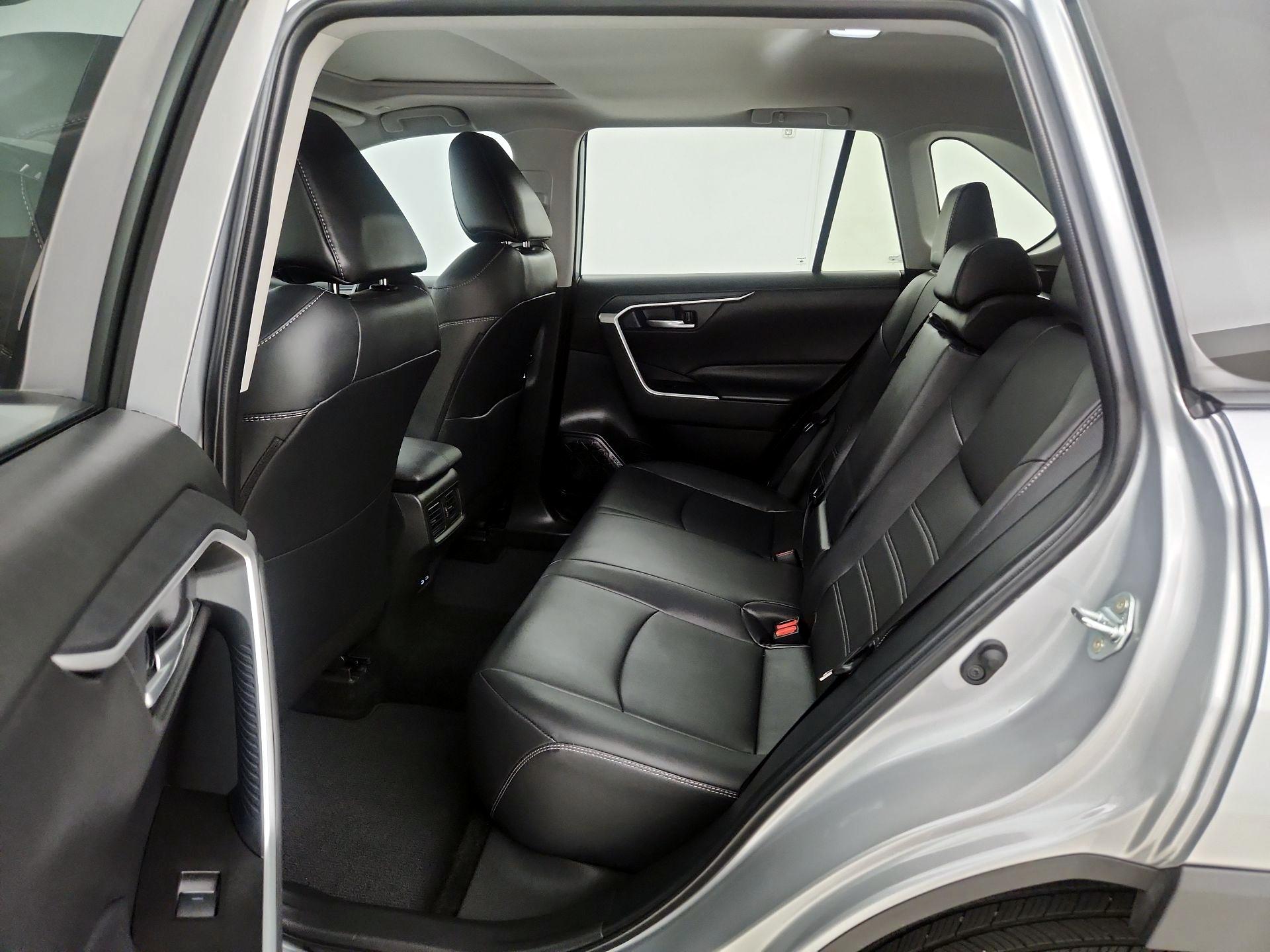 Thumbnail: 2025 Toyota RAV4 - 20