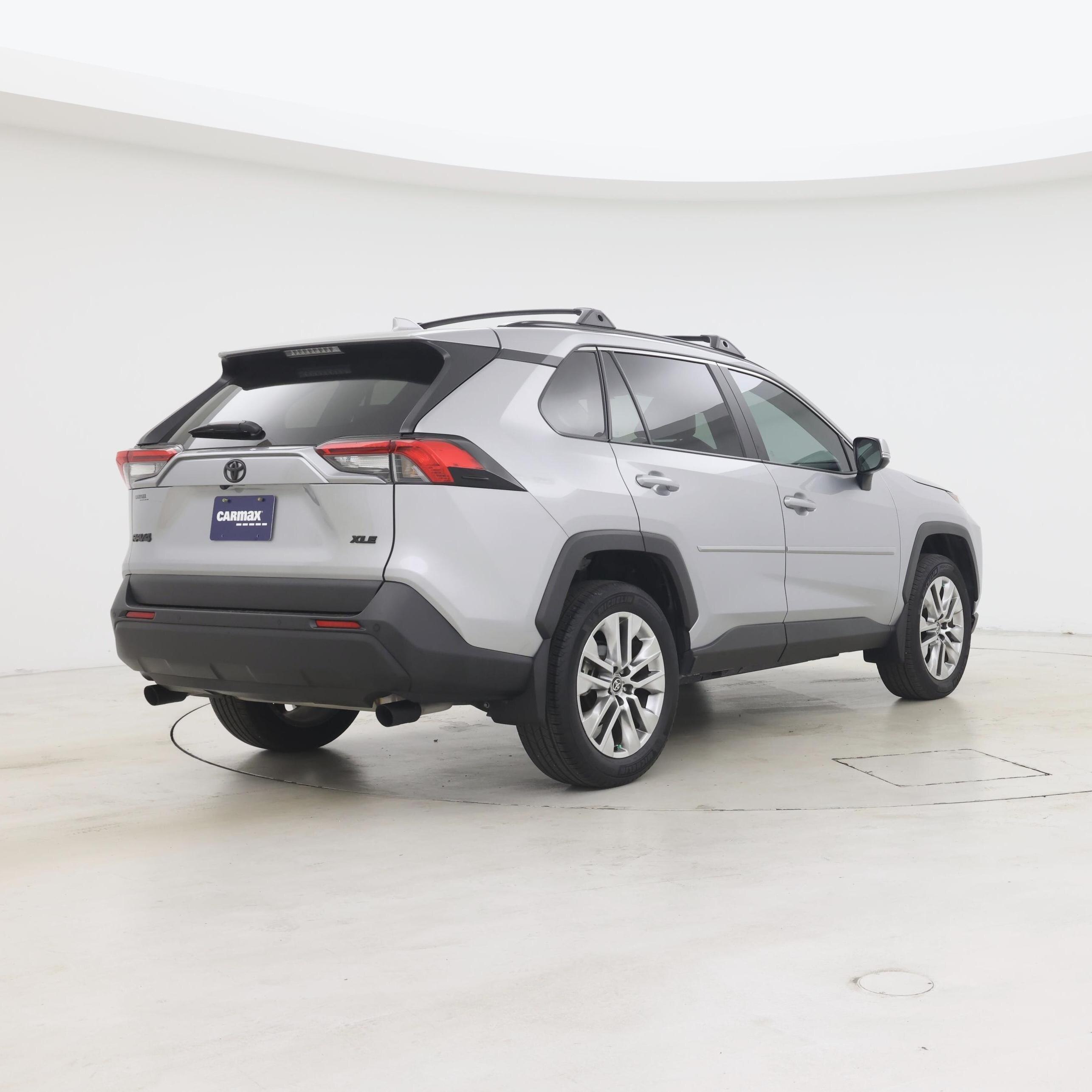 Thumbnail: 2025 Toyota RAV4 - 8